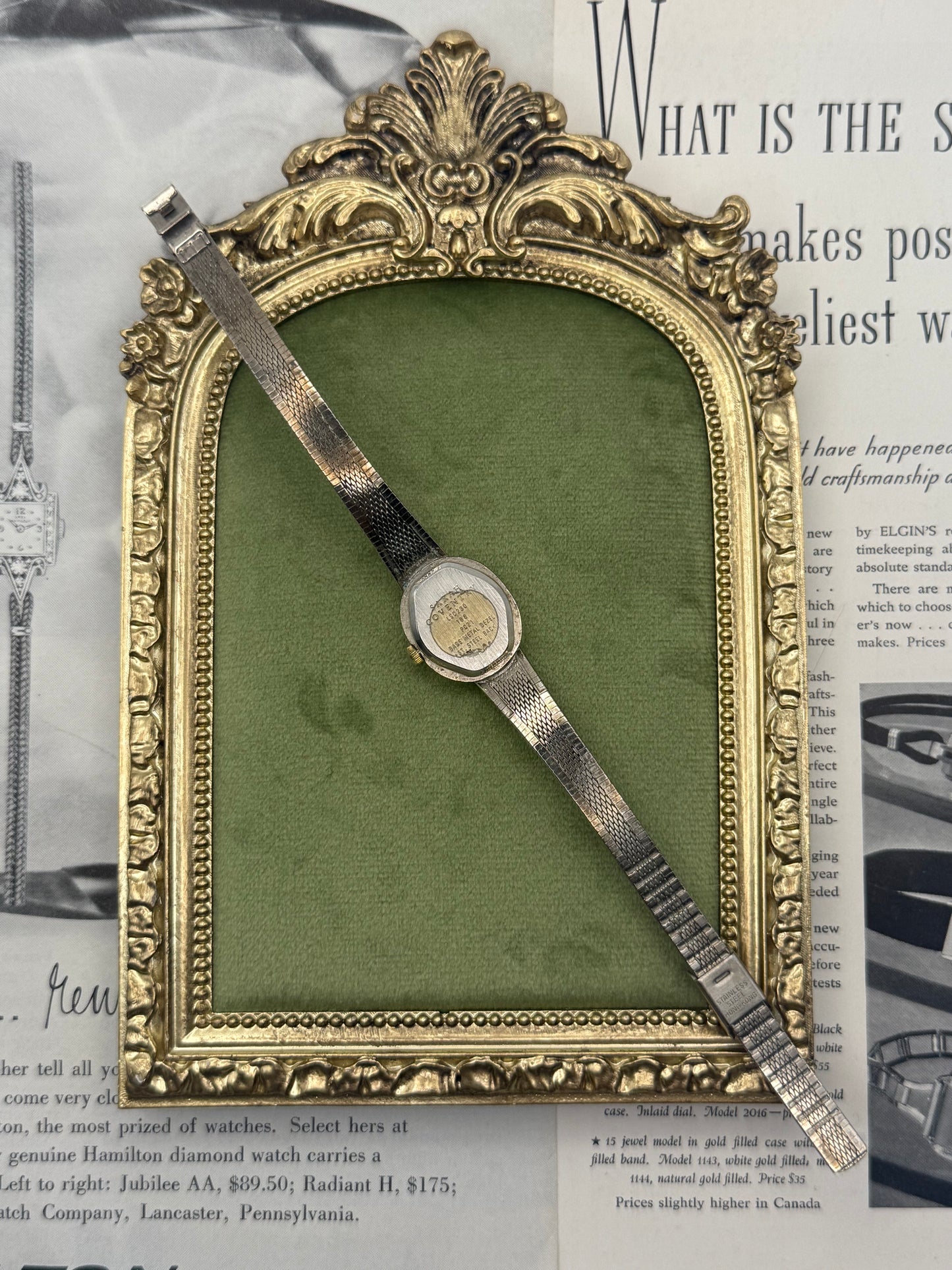 Working Vintage Two Tone Heart Embossed Adjustable Band Watch