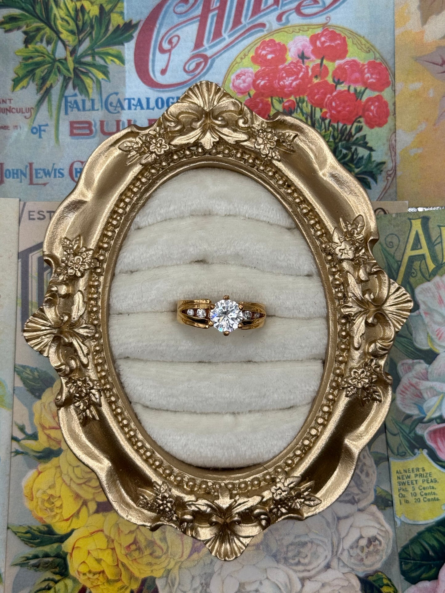 Vintage Gold Tone Ring Size 8