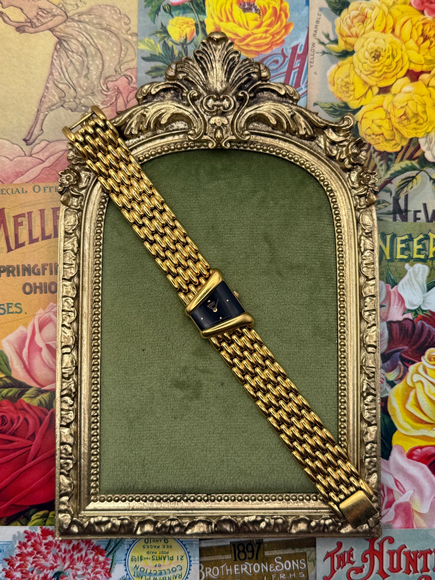 Working Vintage Gold Tone Seiko Half Moon Watch