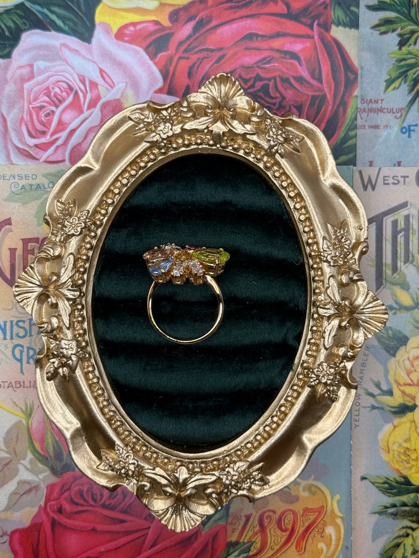 Vintage Gold Tone Old Stock Ring Size 7