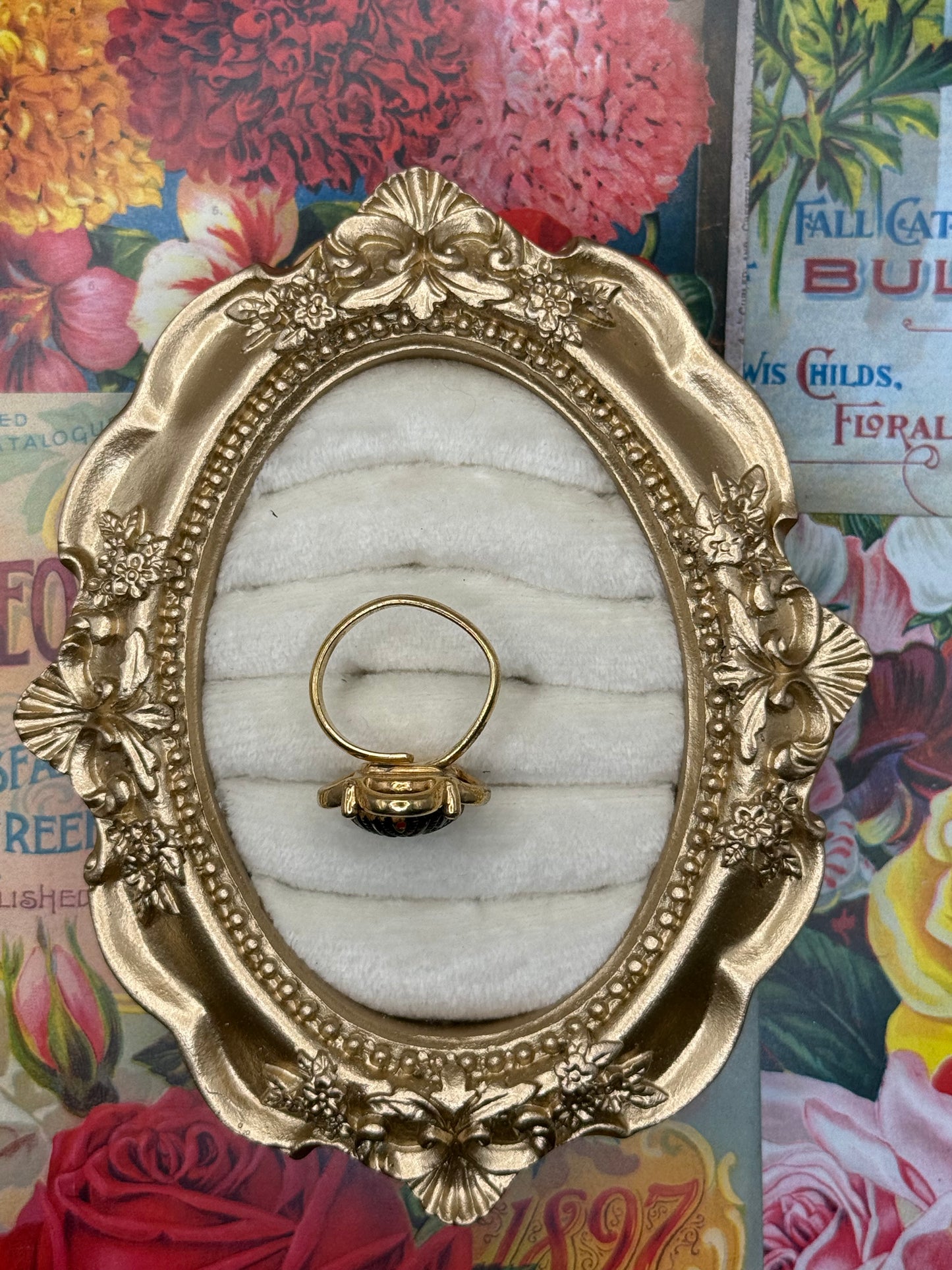 Vintage Gold Tone Adjustable Ring Size 6