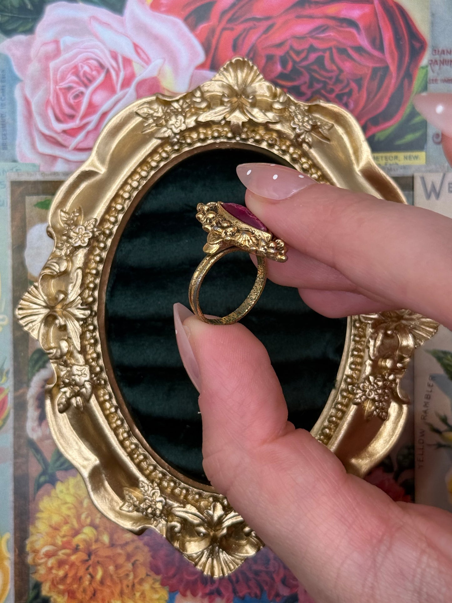 Vintage Gold Tone Adjustable Ring Size 6 - Read Description