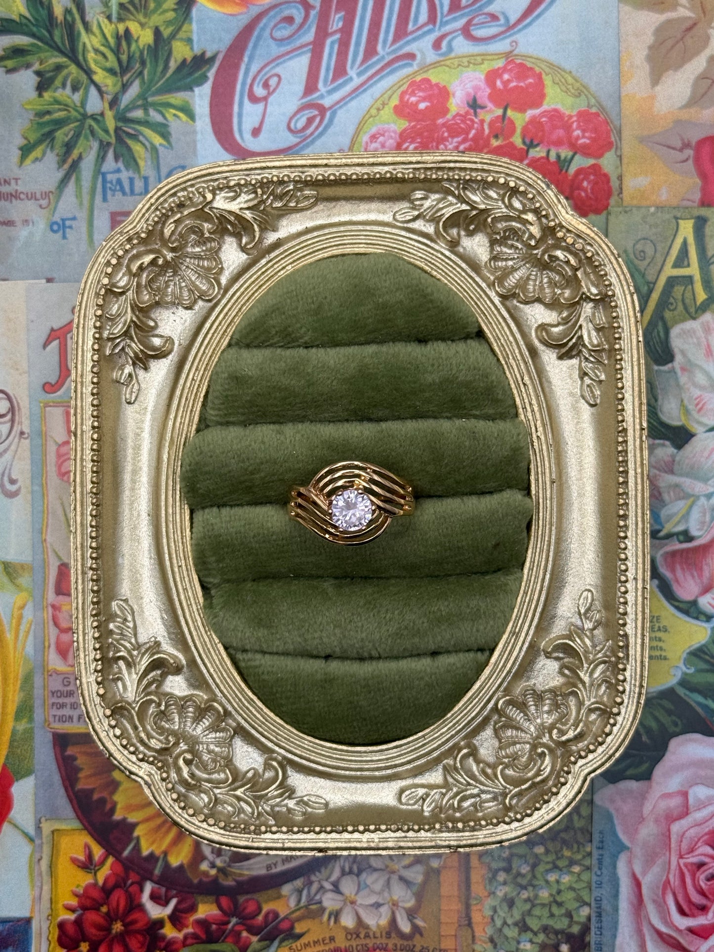 Vintage Gold Tone Ring Size 7