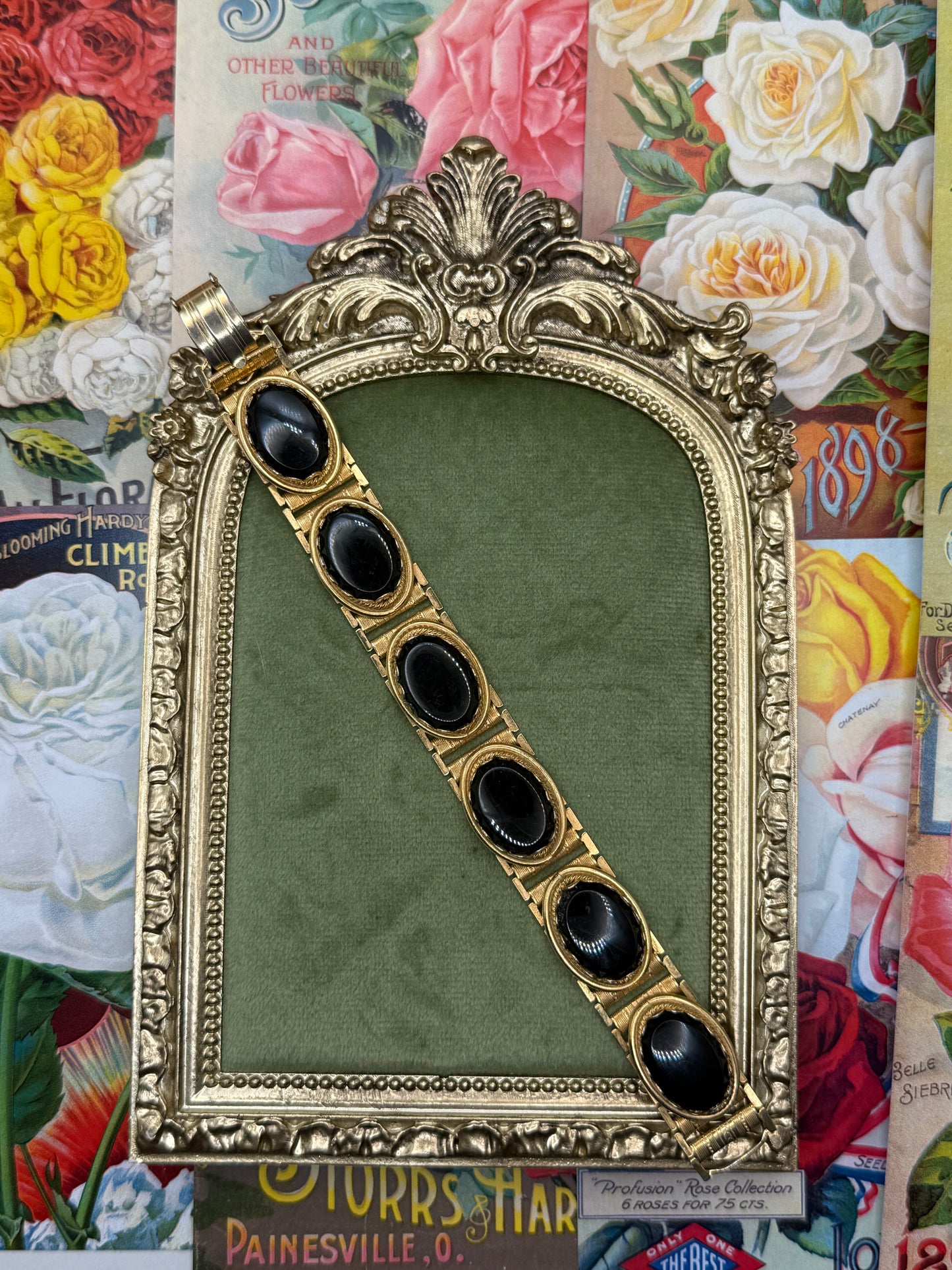 Vintage Gold Tone Chunky Cabochon Bracelet