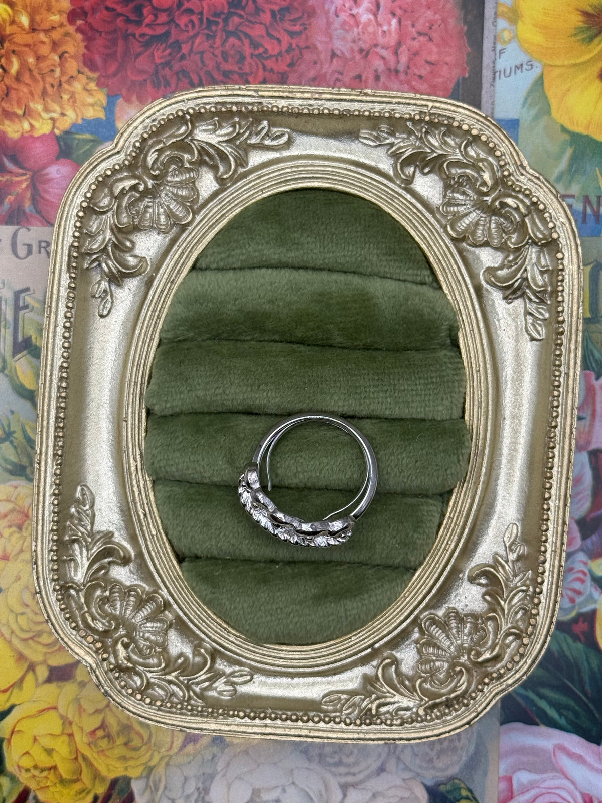 Vintage Silver Tone Avon Ring Size 6.25