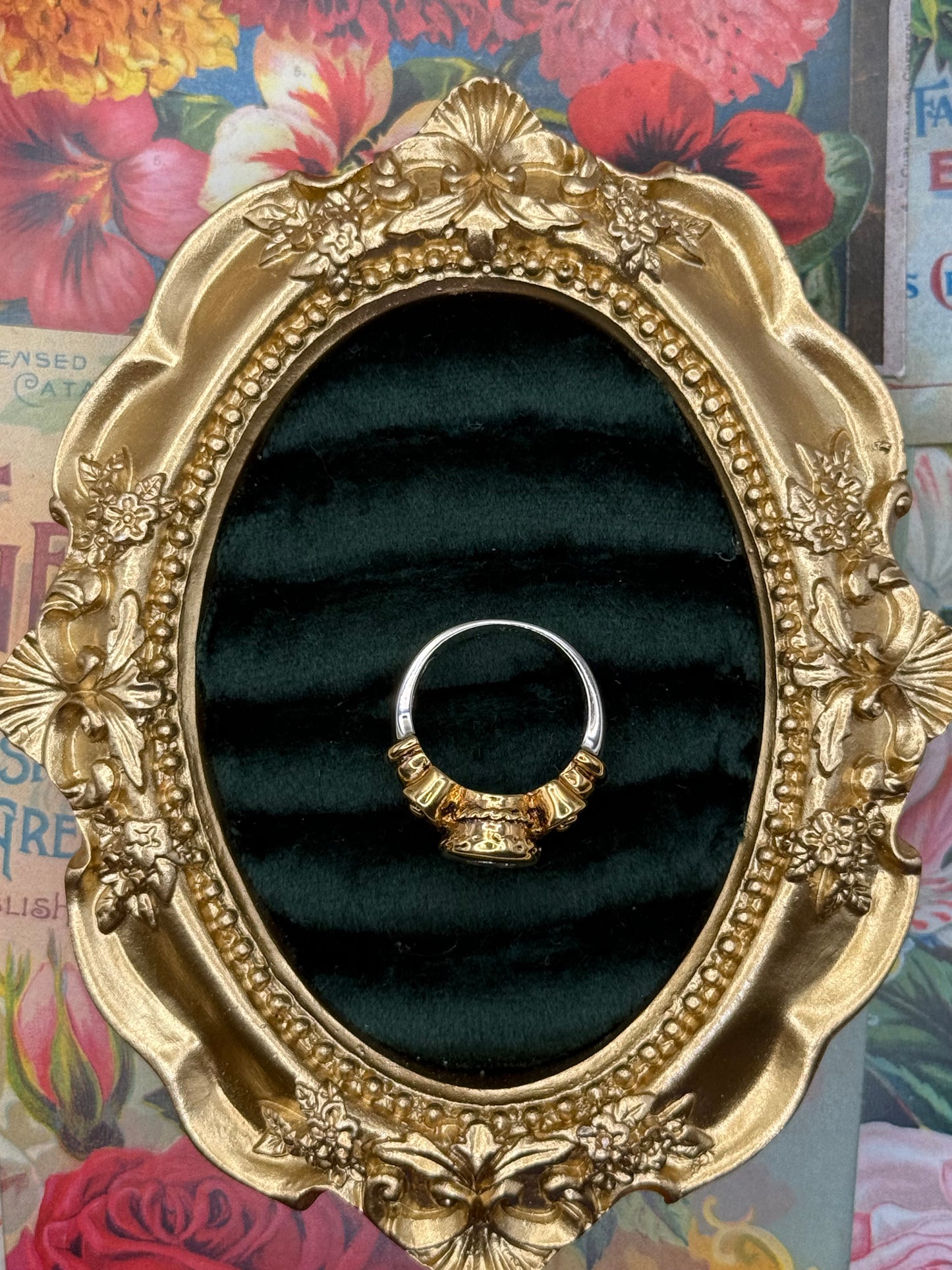 Vintage Two Tone Old Stock Bezel Ring Size 5.75