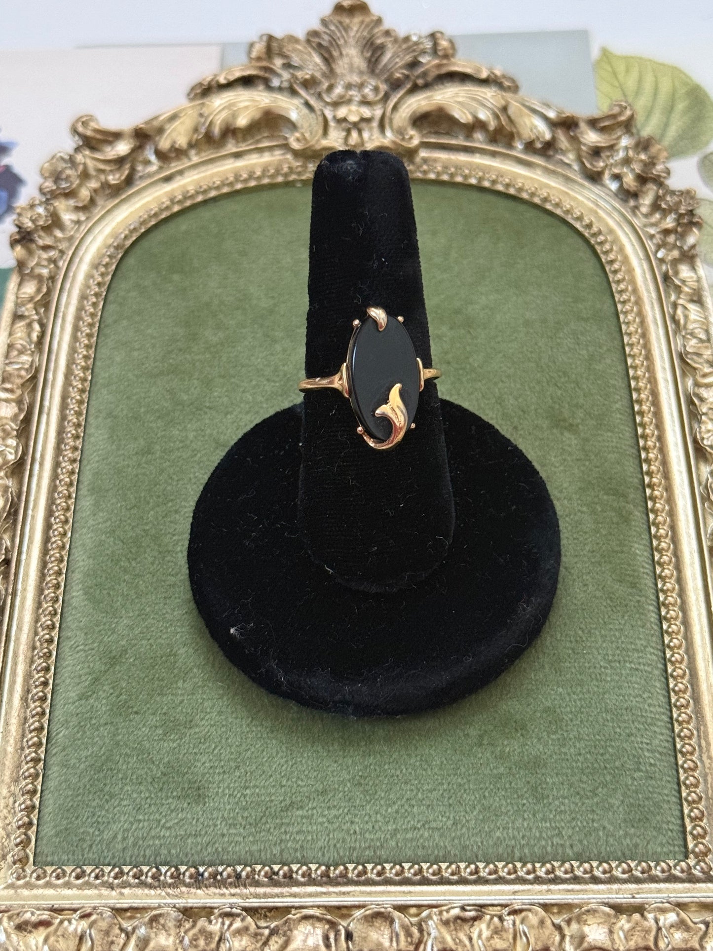 Vintage Gold Tone Avon Nightflower Ring Size 7