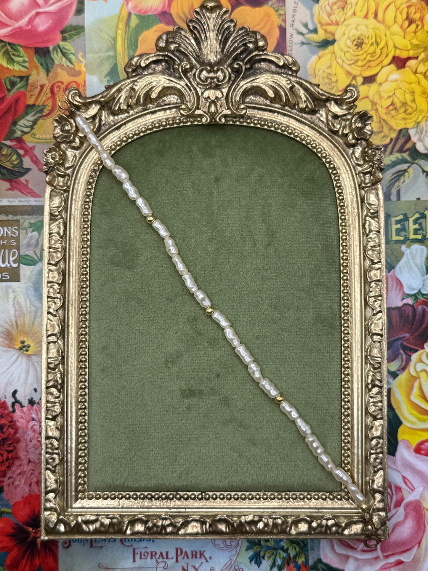 Vintage Gold Tone Seed Pearl Bracelet 6.75”