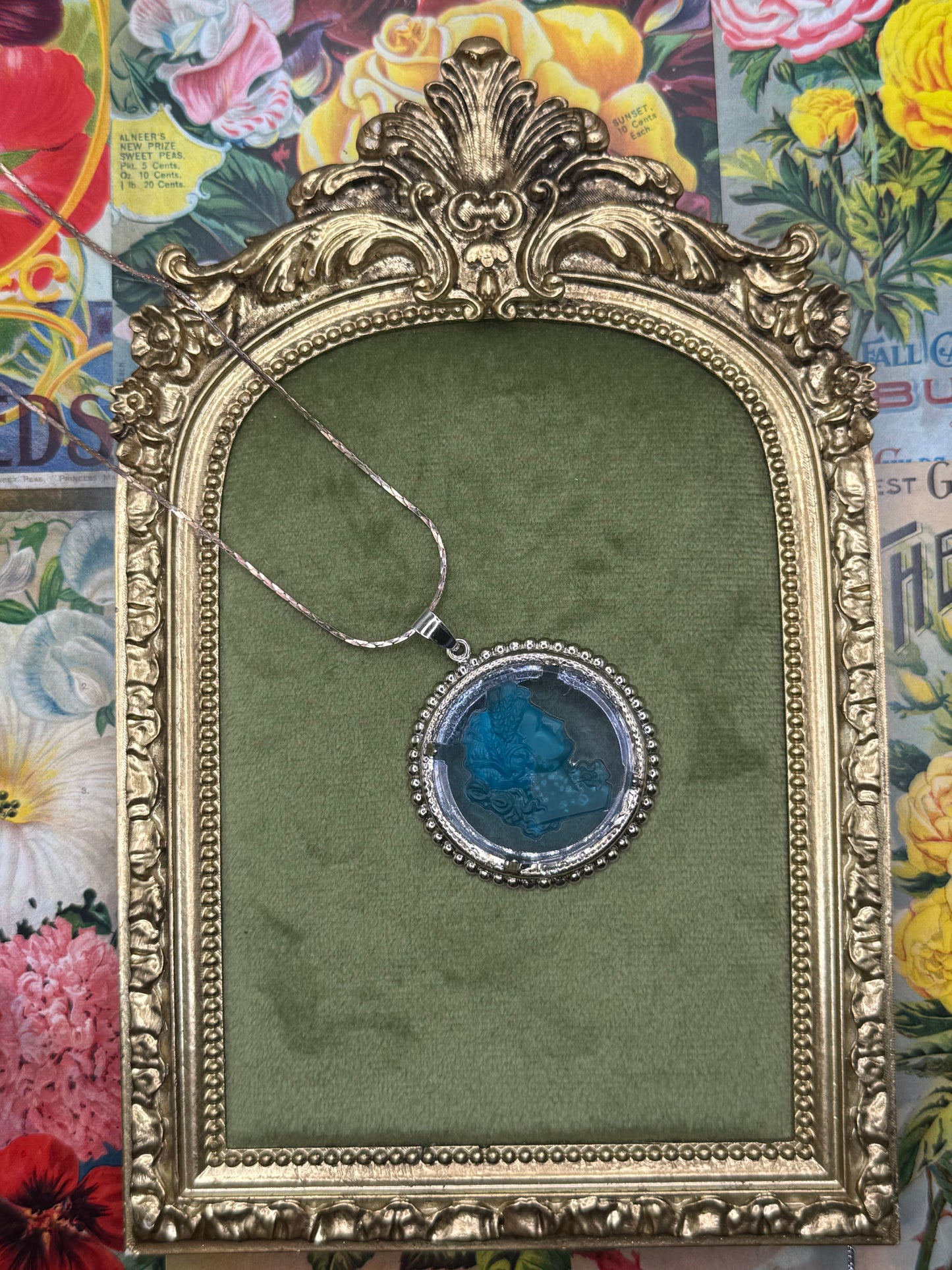 Vintage Silver Tone Cameo Necklace 22”