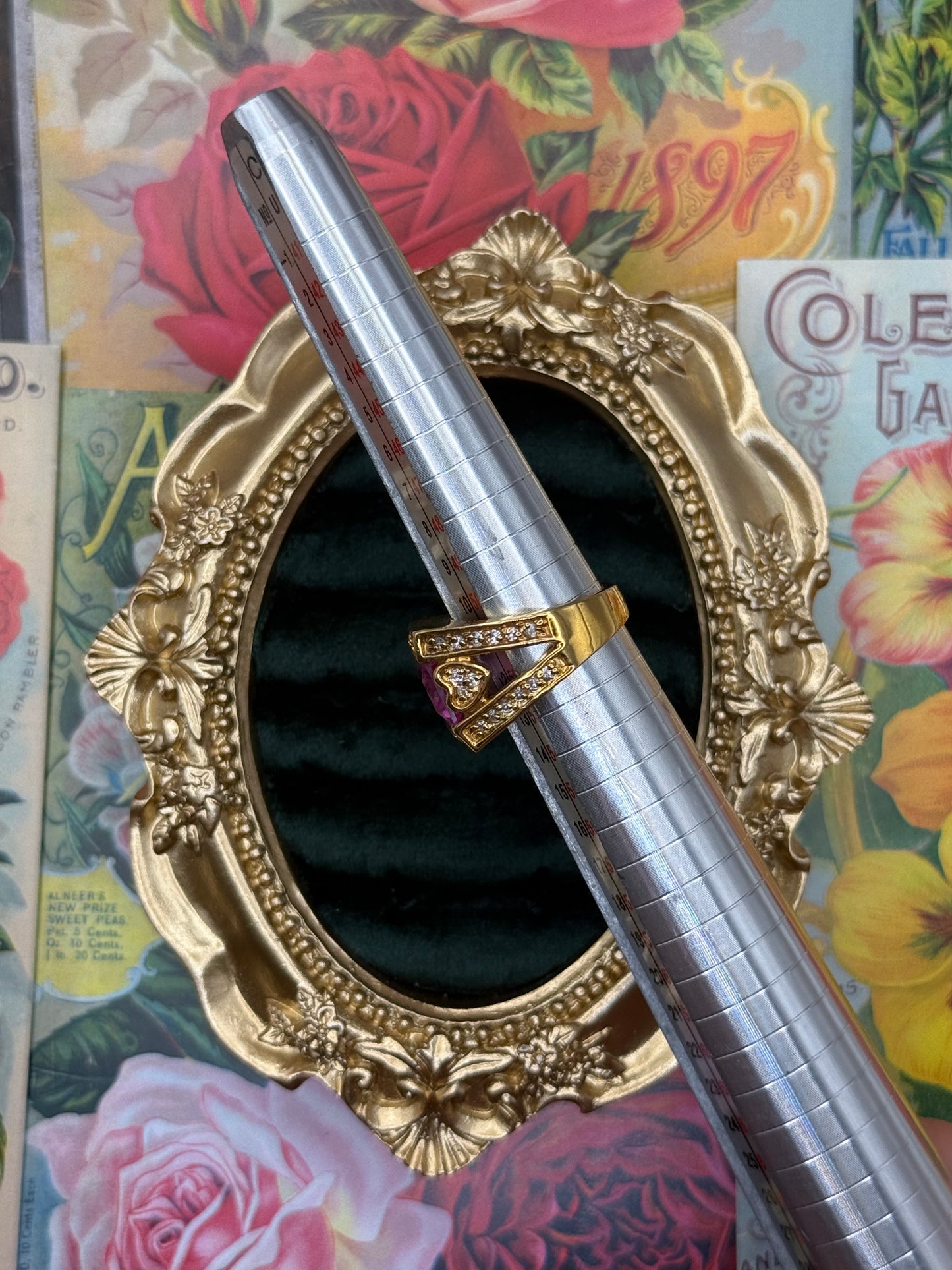 Vintage Gold Tone Old Stock Ring Size 6