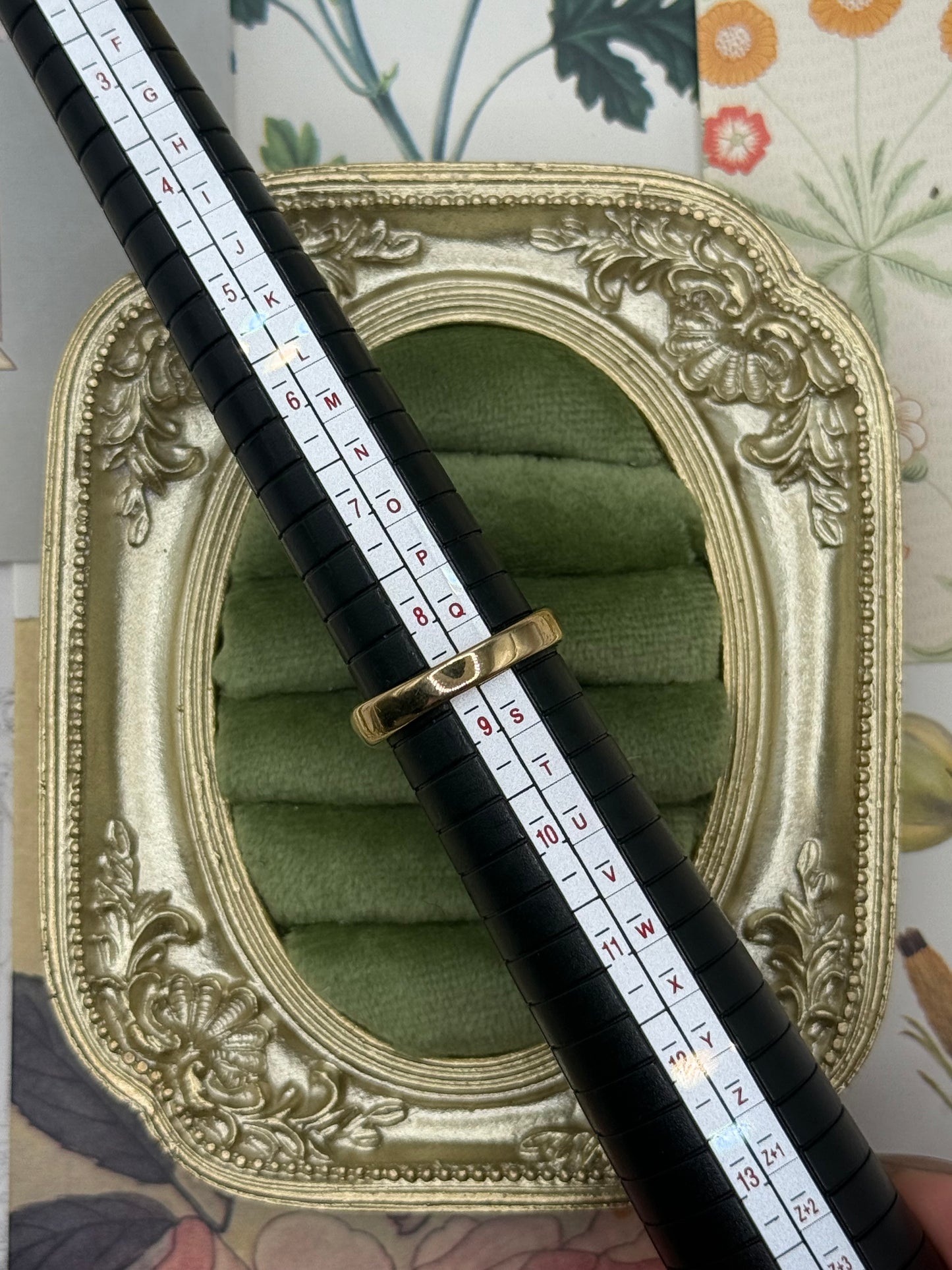 Vintage Gold Tone Old Stock Gemstone Ring Size 8.5