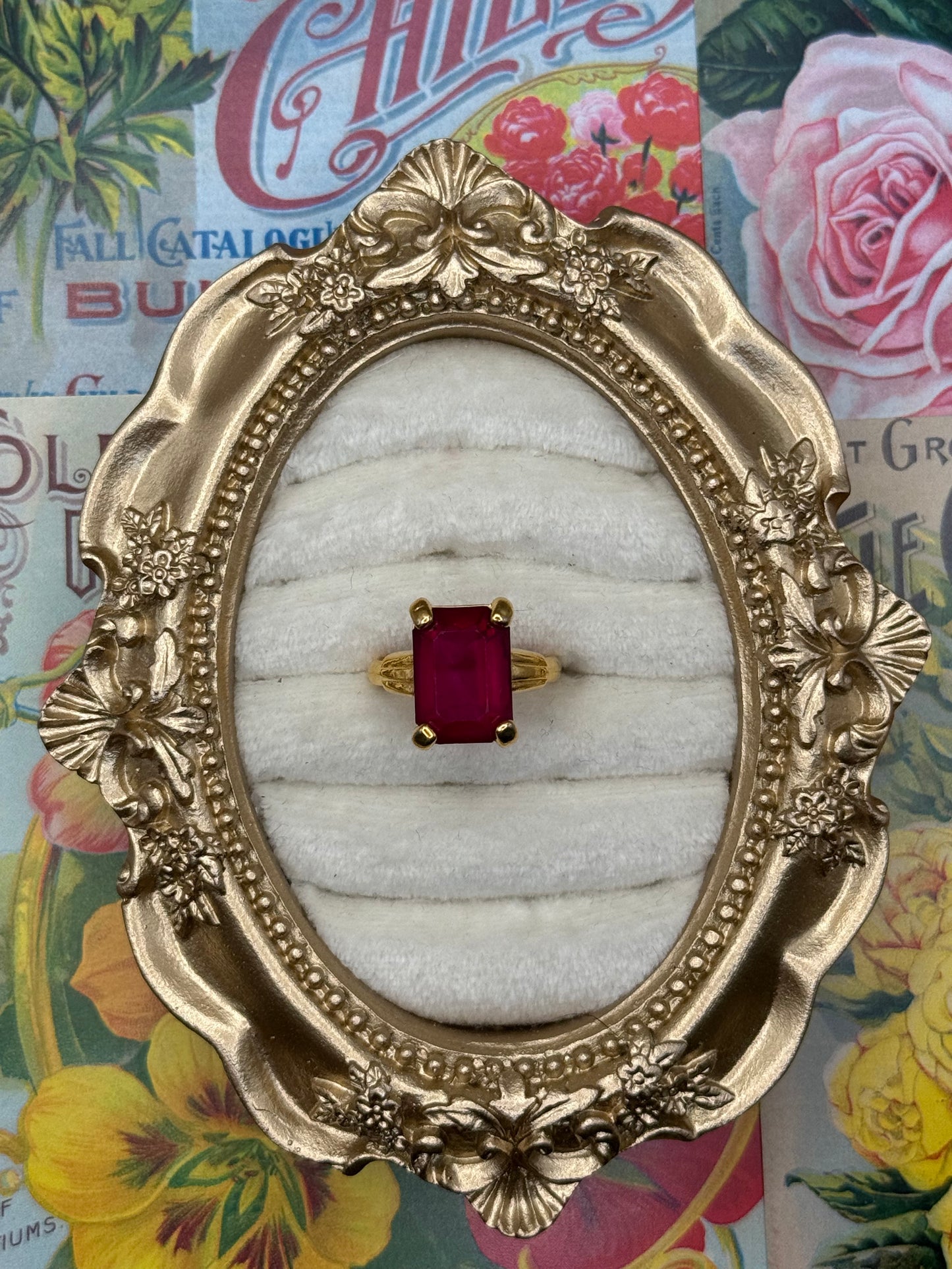 Vintage Gold Tone Avon Ring Size 7.75