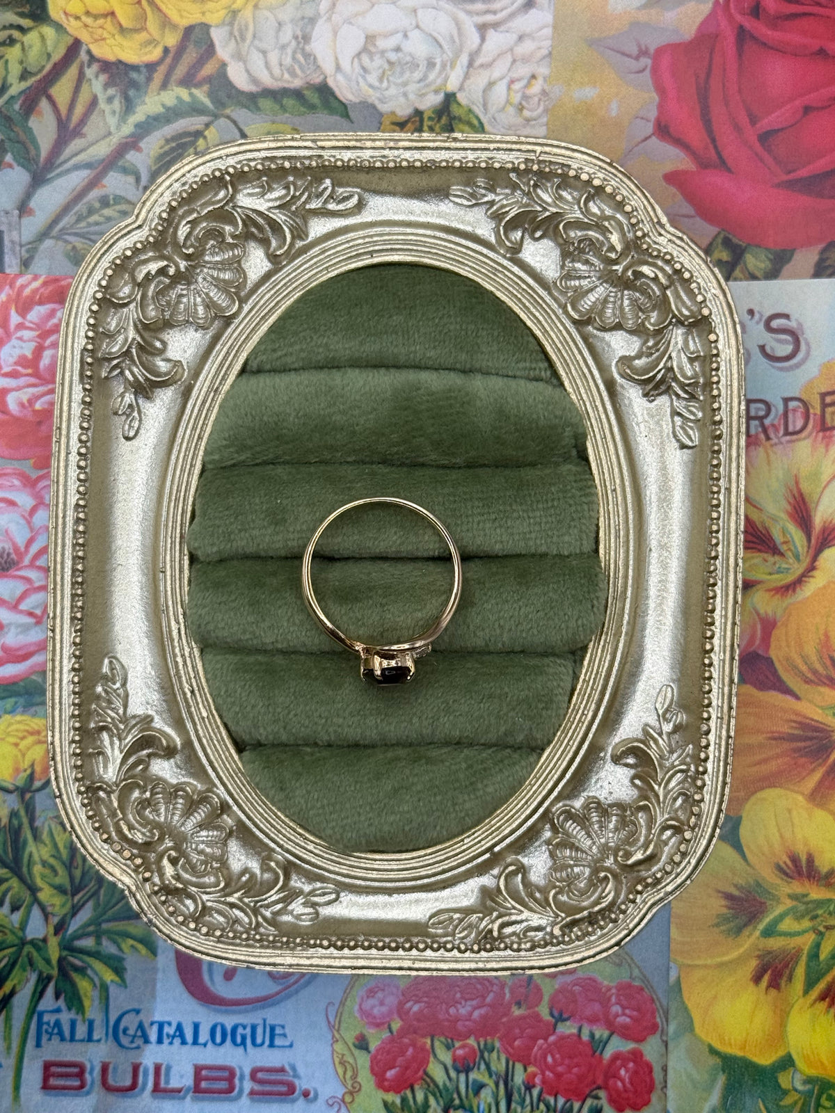 Vintage Gold Tone Ring Size 8