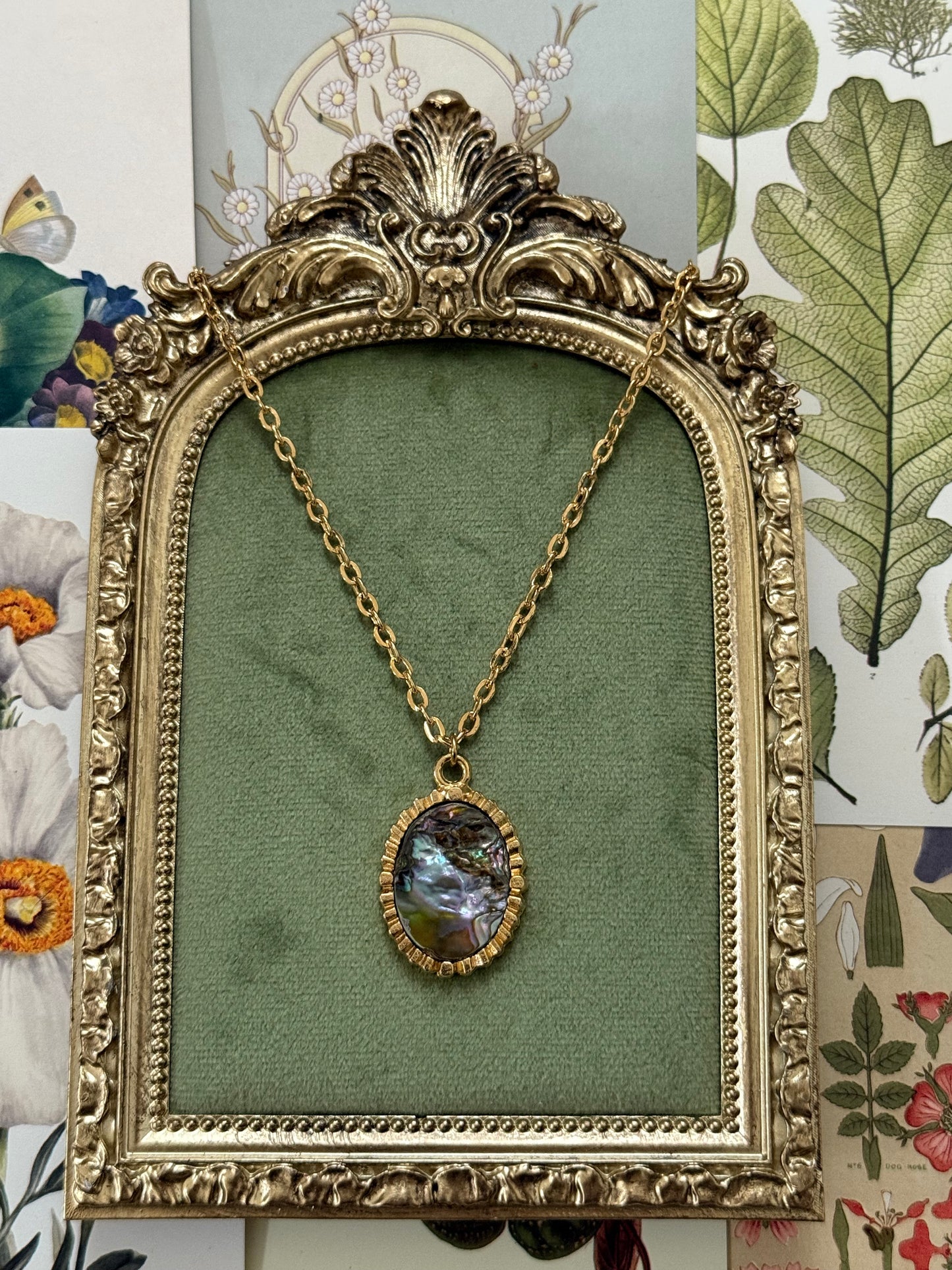 Vintage Gold Tone Abalone Necklace