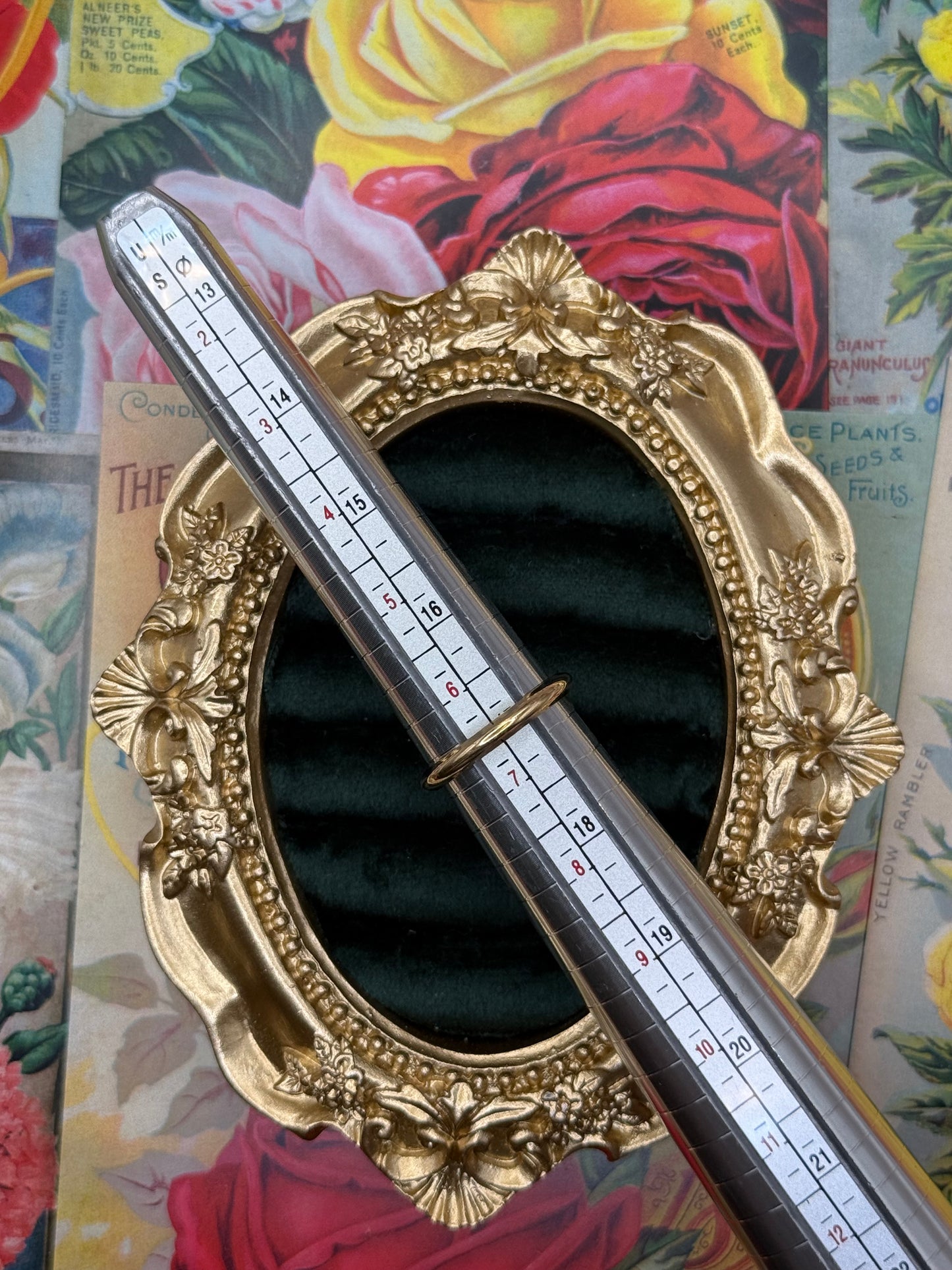 Vintage Gold Tone Avon Nugget Ring Size 6.5