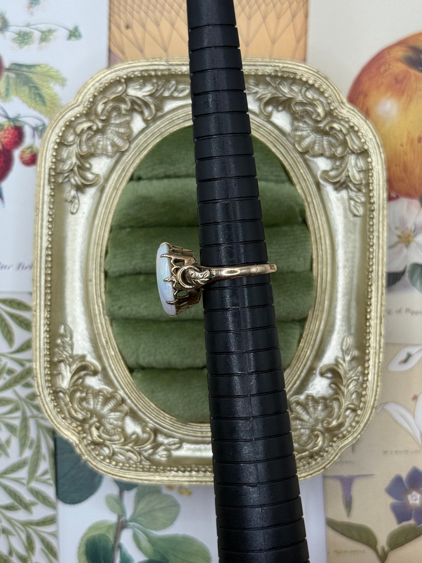 Vintage 10k Gold Cabochon Cut Opal Ring Size 6.5