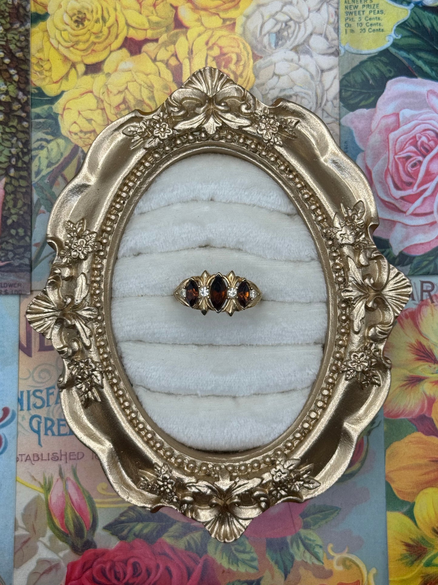 Vintage Gold Tone Avon Ring Size 6.5