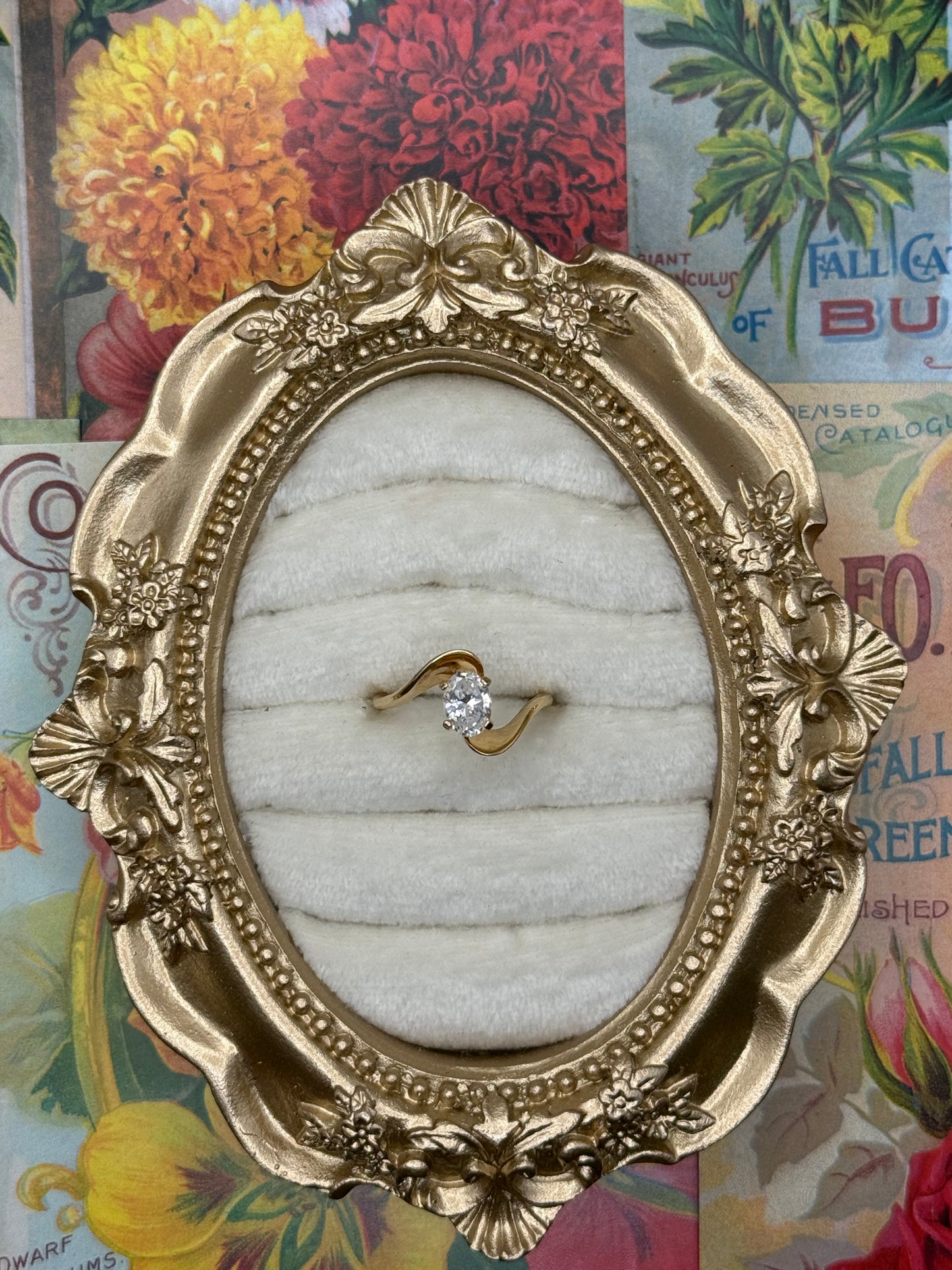 Vintage Gold Tone Wavy Ring Size 5.5