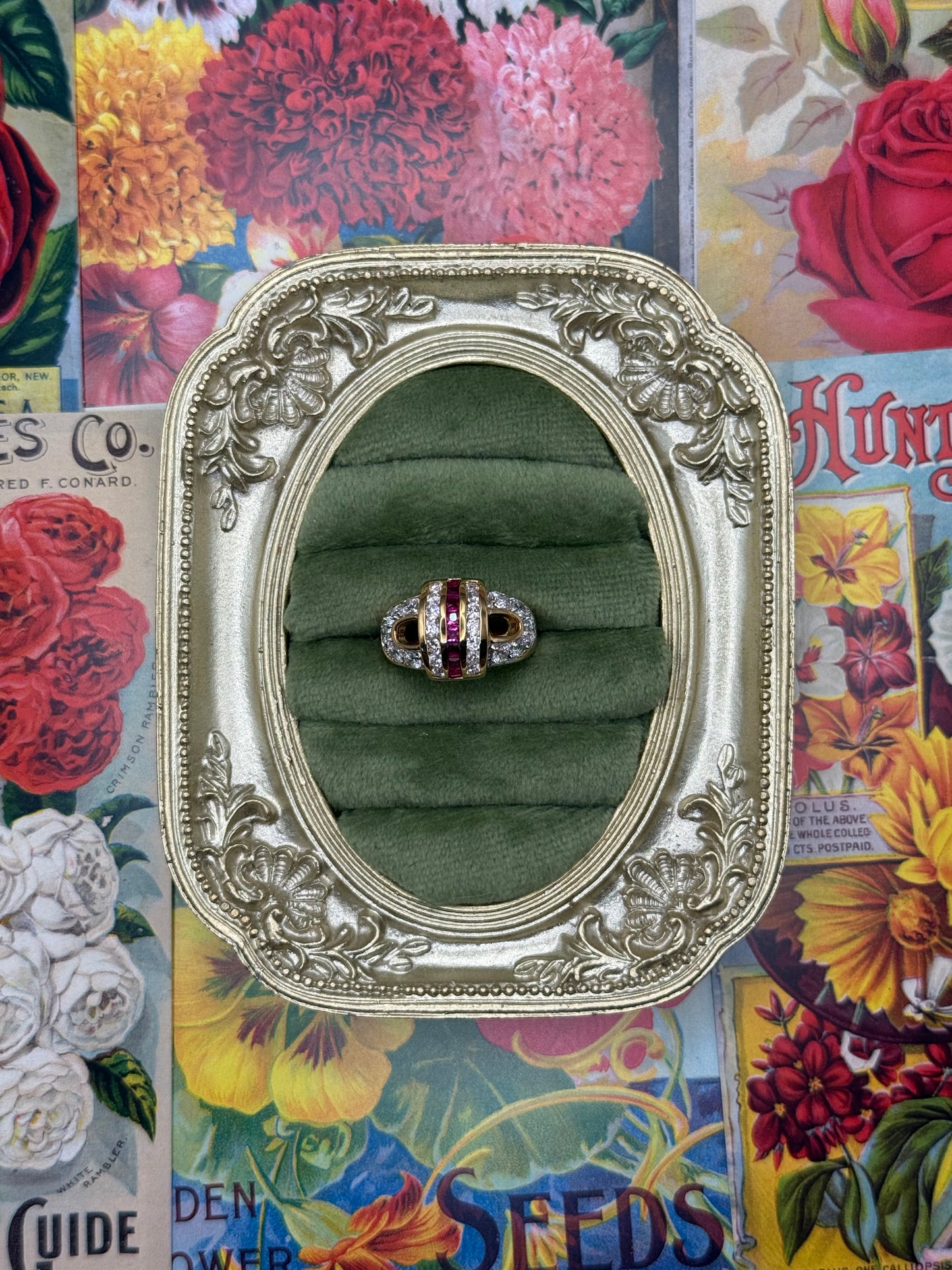 Vintage Gold Tone Old Stock Ring Size 7