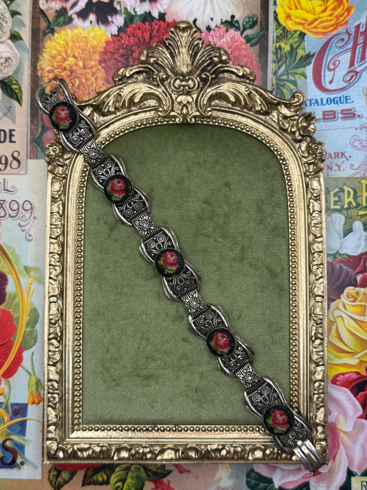 Vintage Silver Tone Needlepoint Bracelet 7”