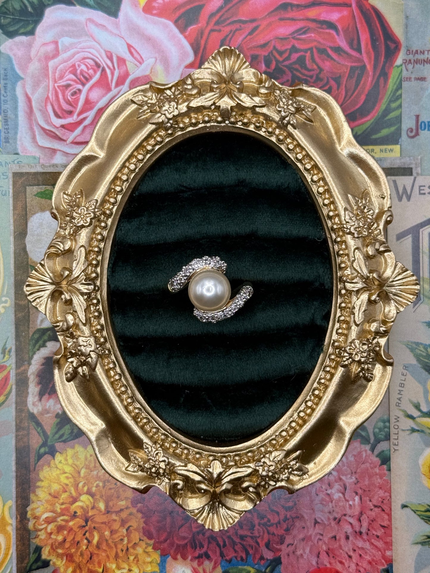 Vintage Gold Tone Pearl Ring Size 7