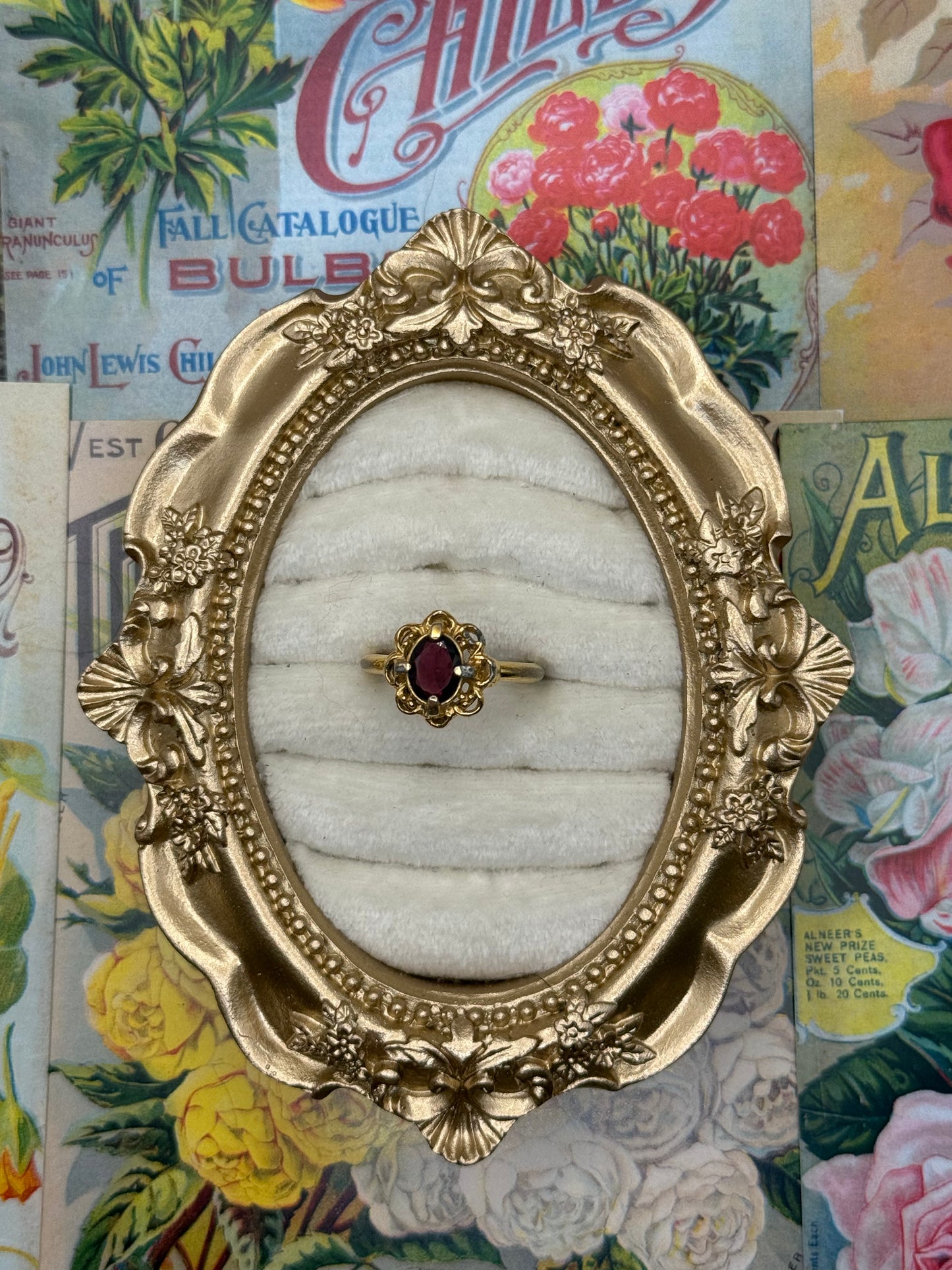 Vintage Gold Tone Red Stone Ring Size 6.5