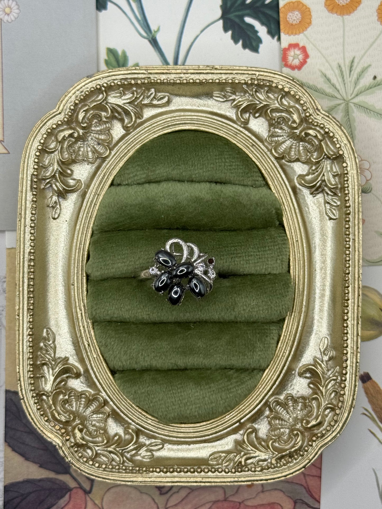 Vintage Gold Tone Old Stock Gemstone Ring Size 9