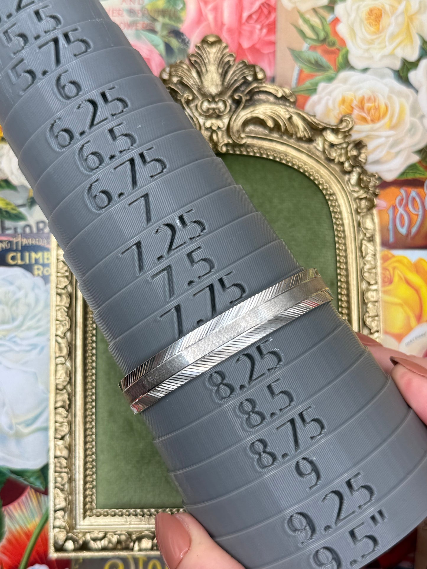 Vintage Silver Tone Bangle Bracelet