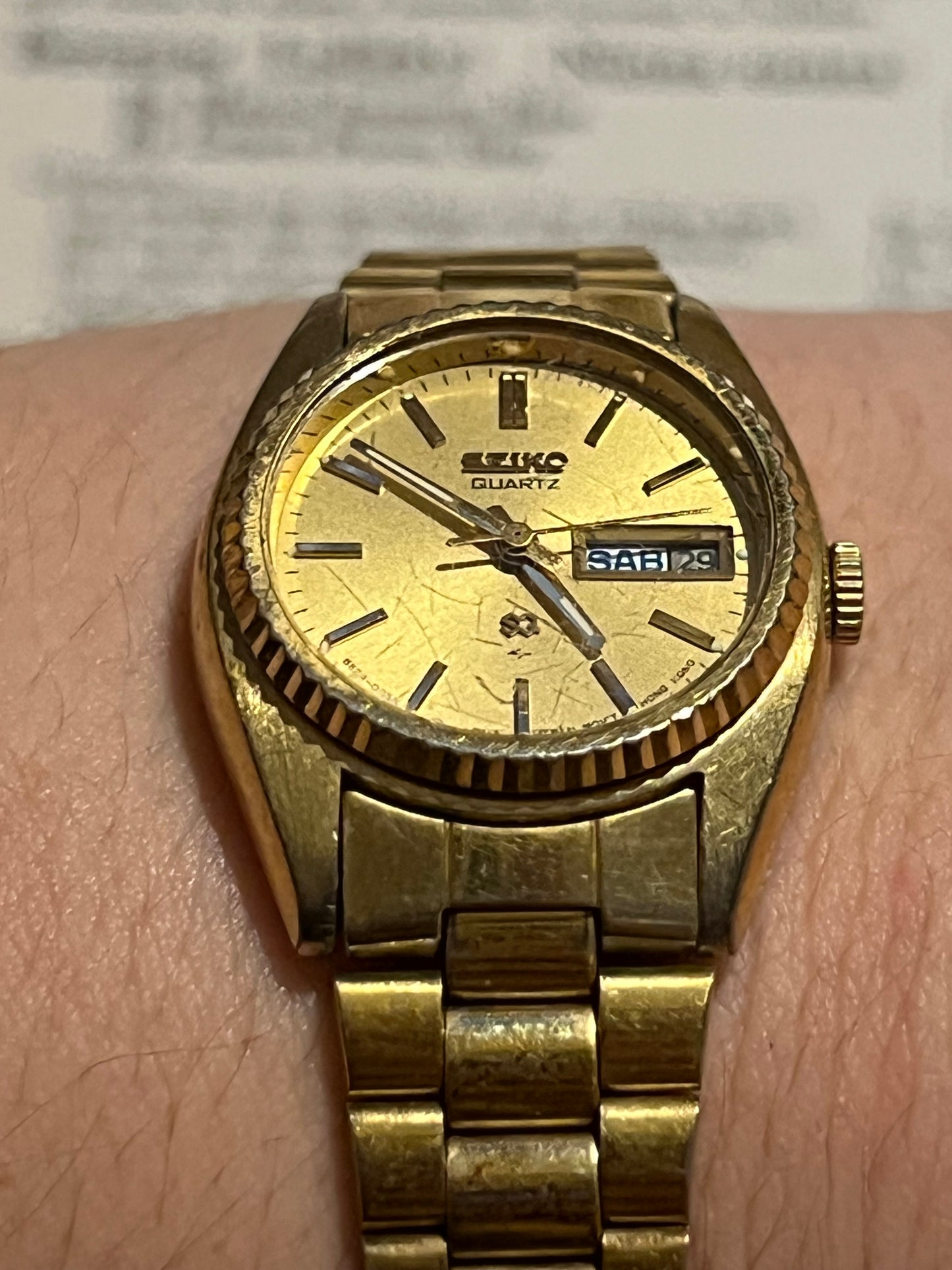 seiko 1989 gold tone day date vintage women’s watch