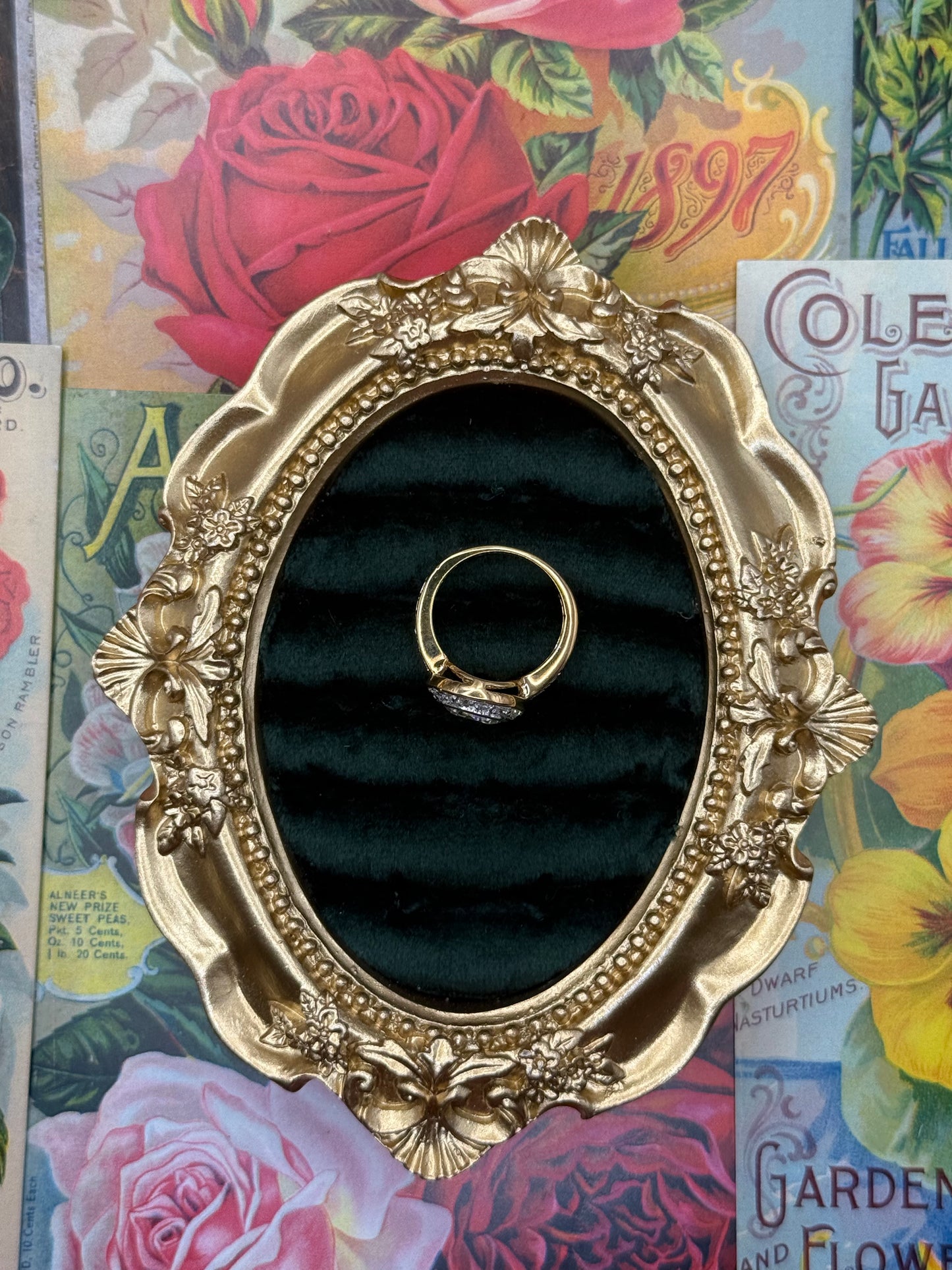 Vintage Gold Tone Old Stock Ring Size 5