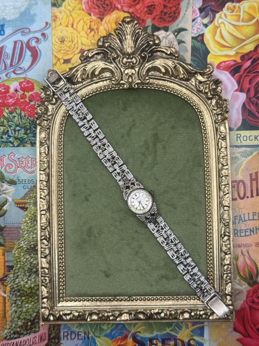 Working Silver Tone Wind Up Seiko Watch 6”