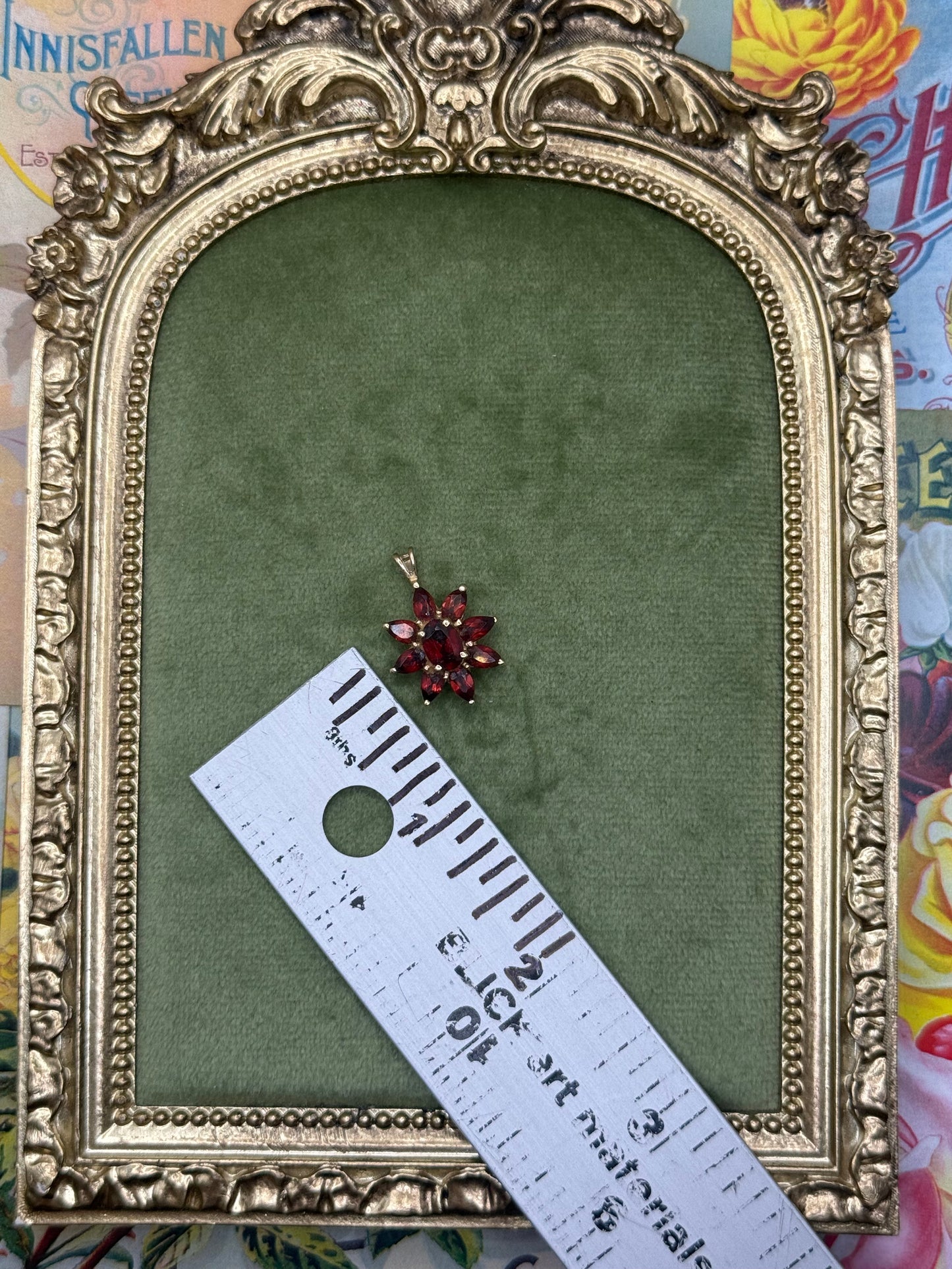 10k Solid Gold Garnet Floral Pendant