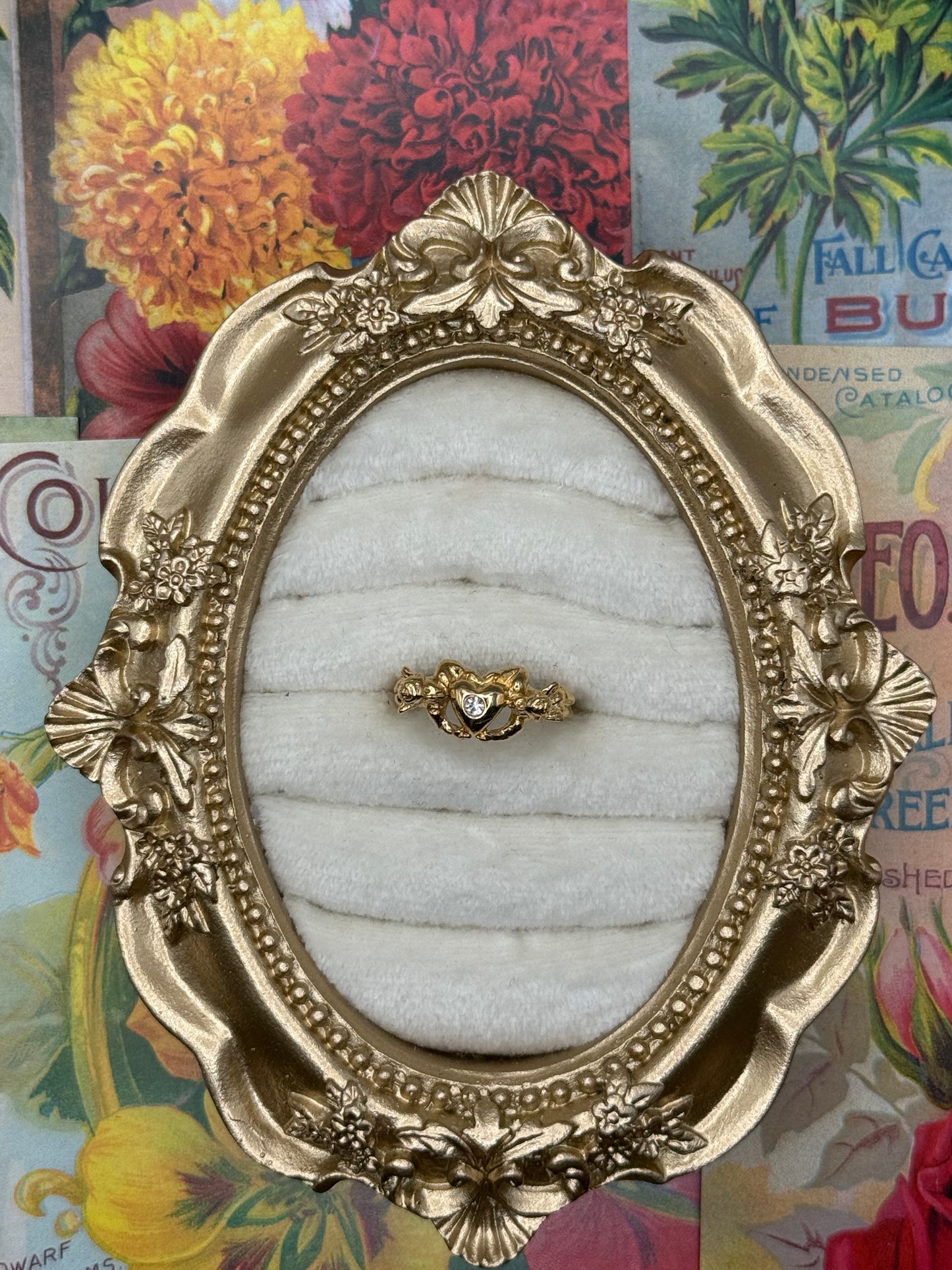 Modern Gold Tone Cherub Ring Size 4