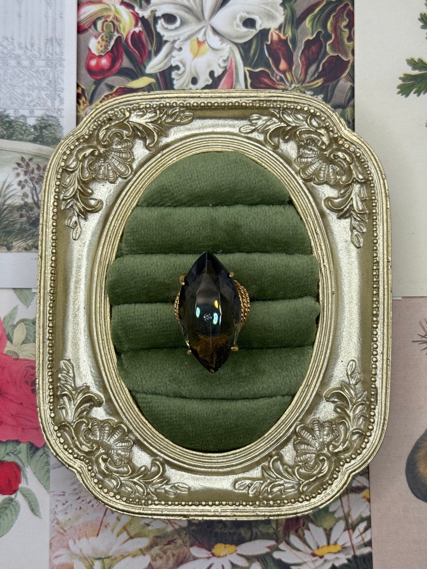 Vintage Gold Tone Old Stock Gemstone Ring Size 4.75