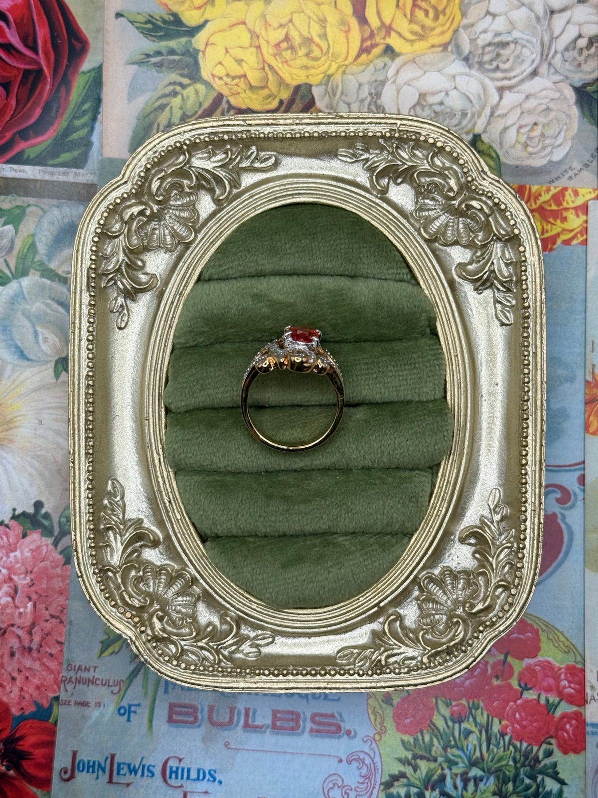 Vintage Gold Tone Old Stock Ring Size 6