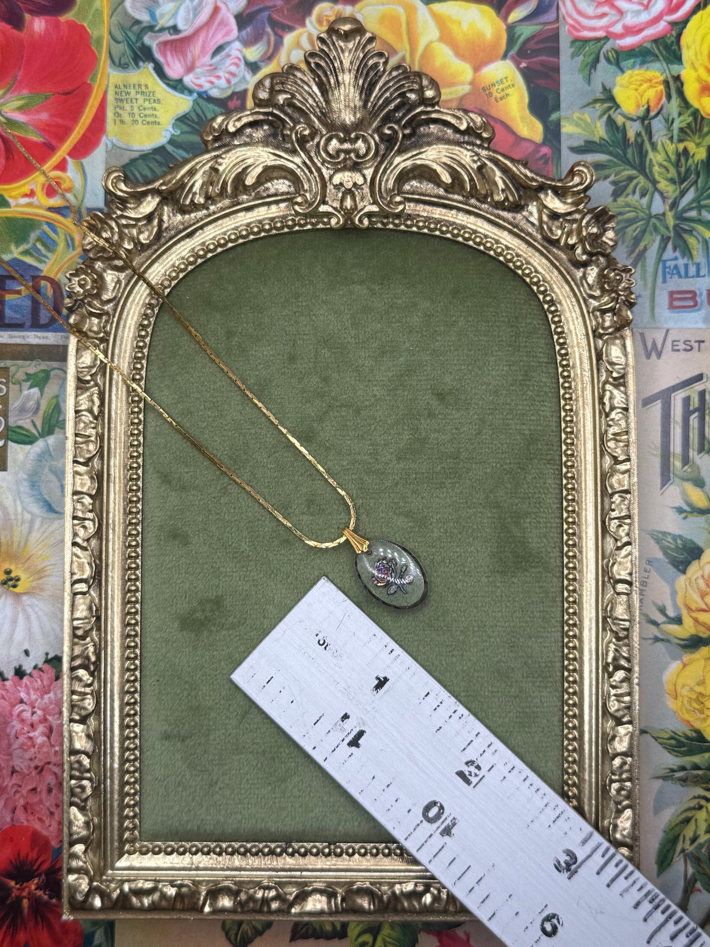 Vintage Gold Tone Iridescent Rose Necklace 18”