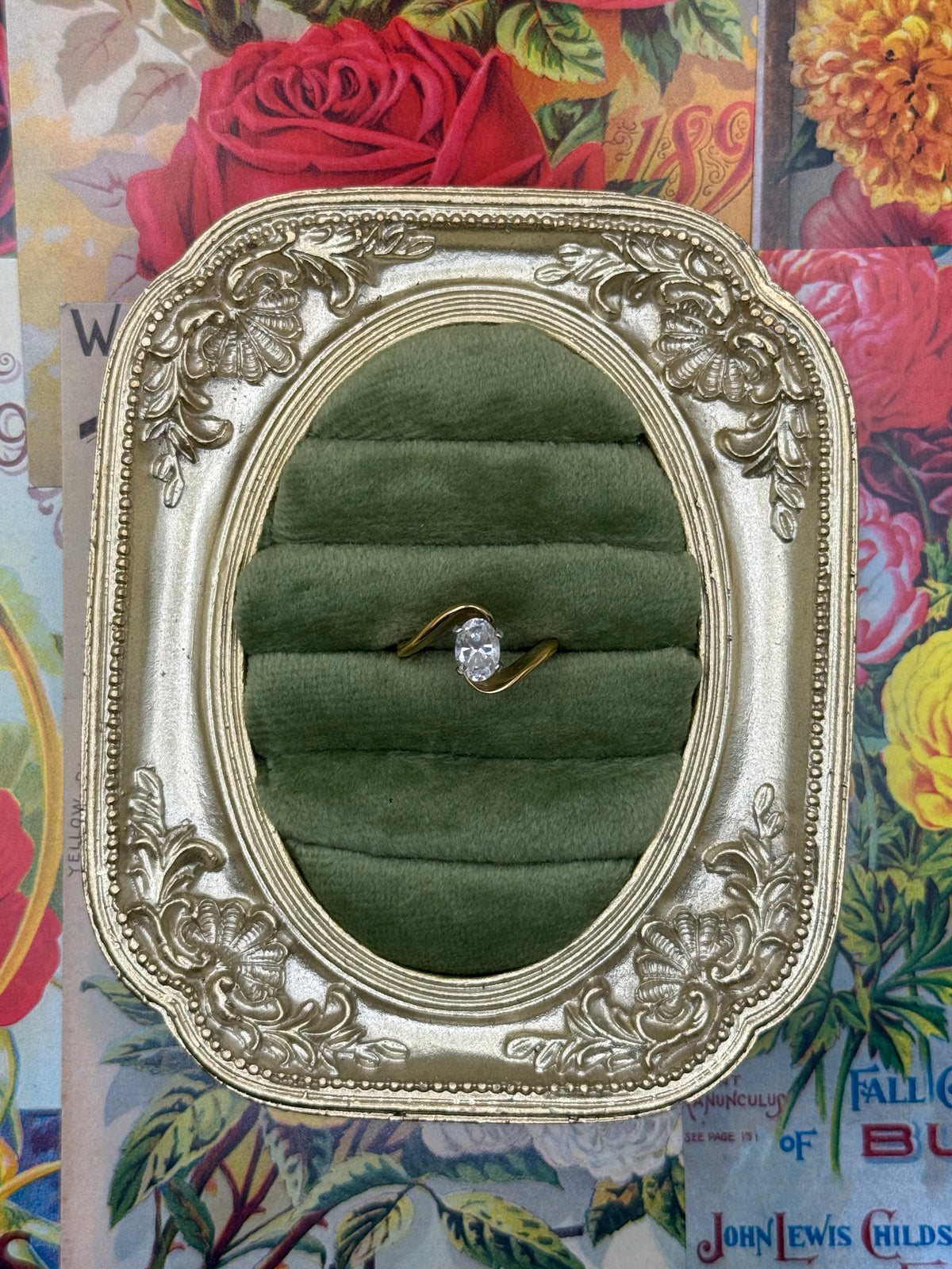 Vintage Gold Tone Asymmetrical Ring Size 5