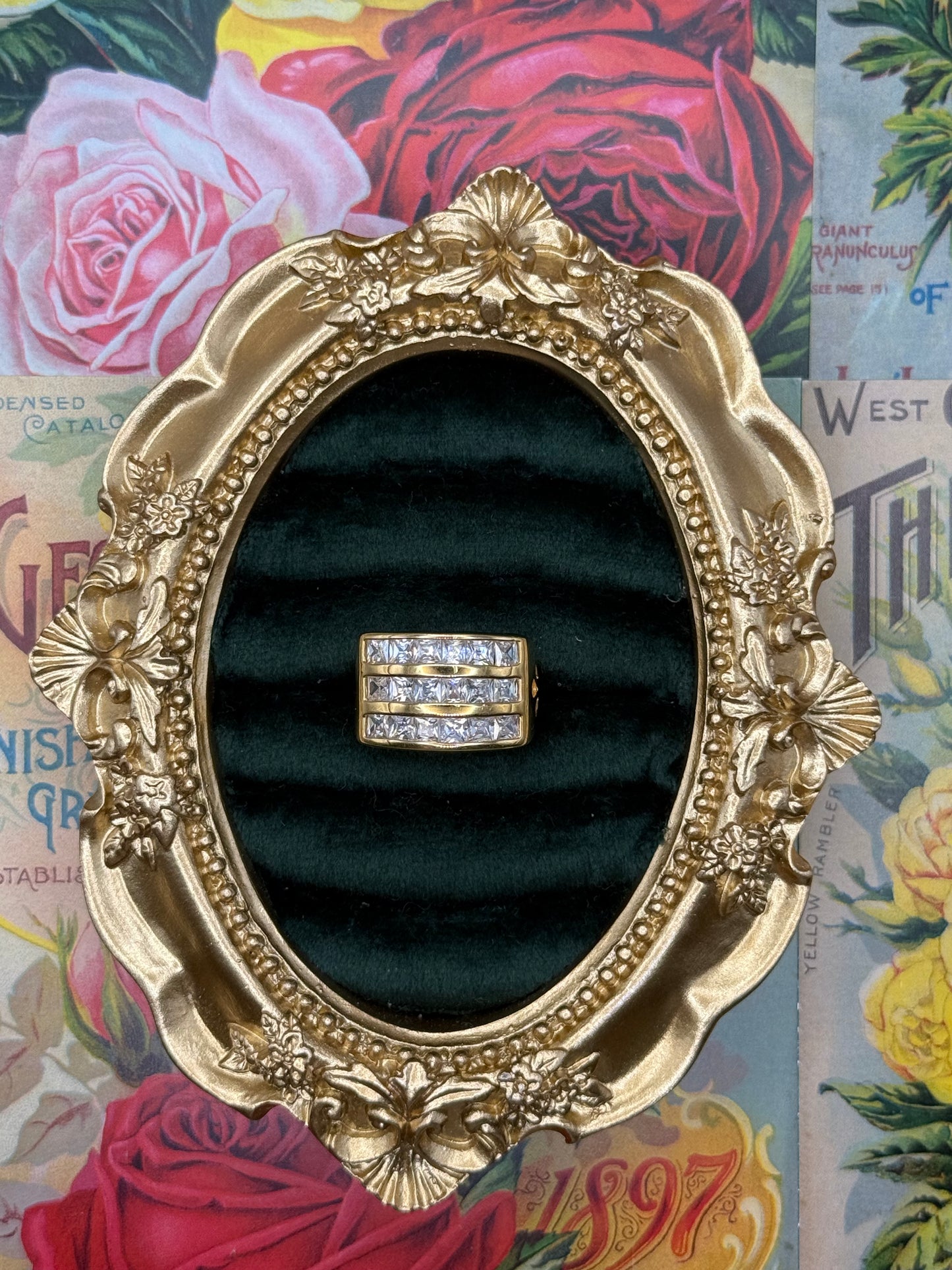 Vintage Gold Tone Old Stock Ring Size 5