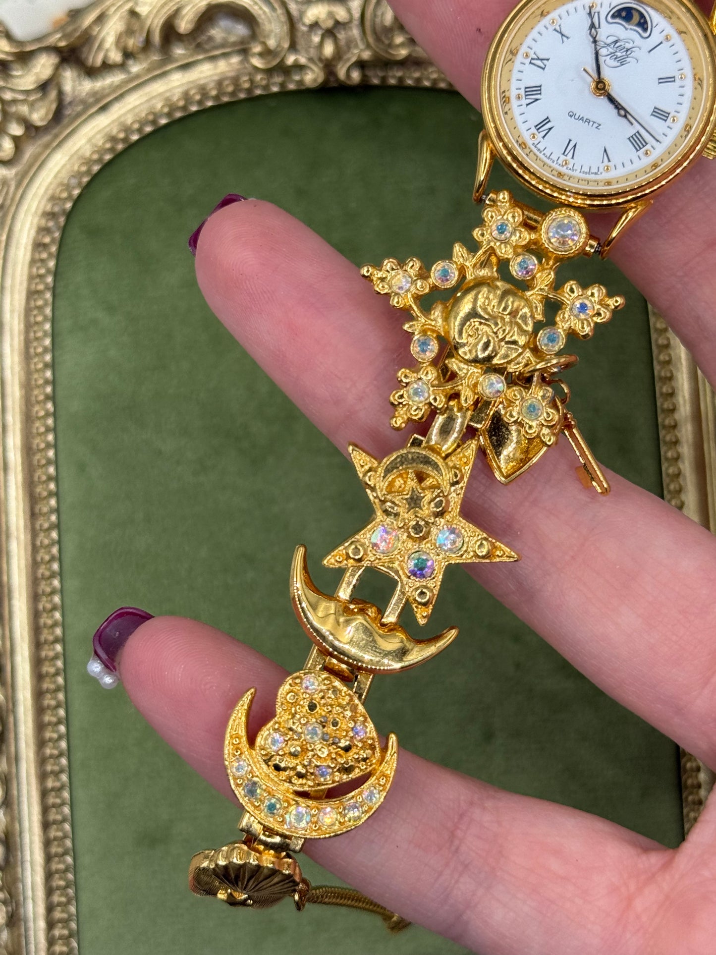 Working Vintage Gold Tone Kirks Folly Watch