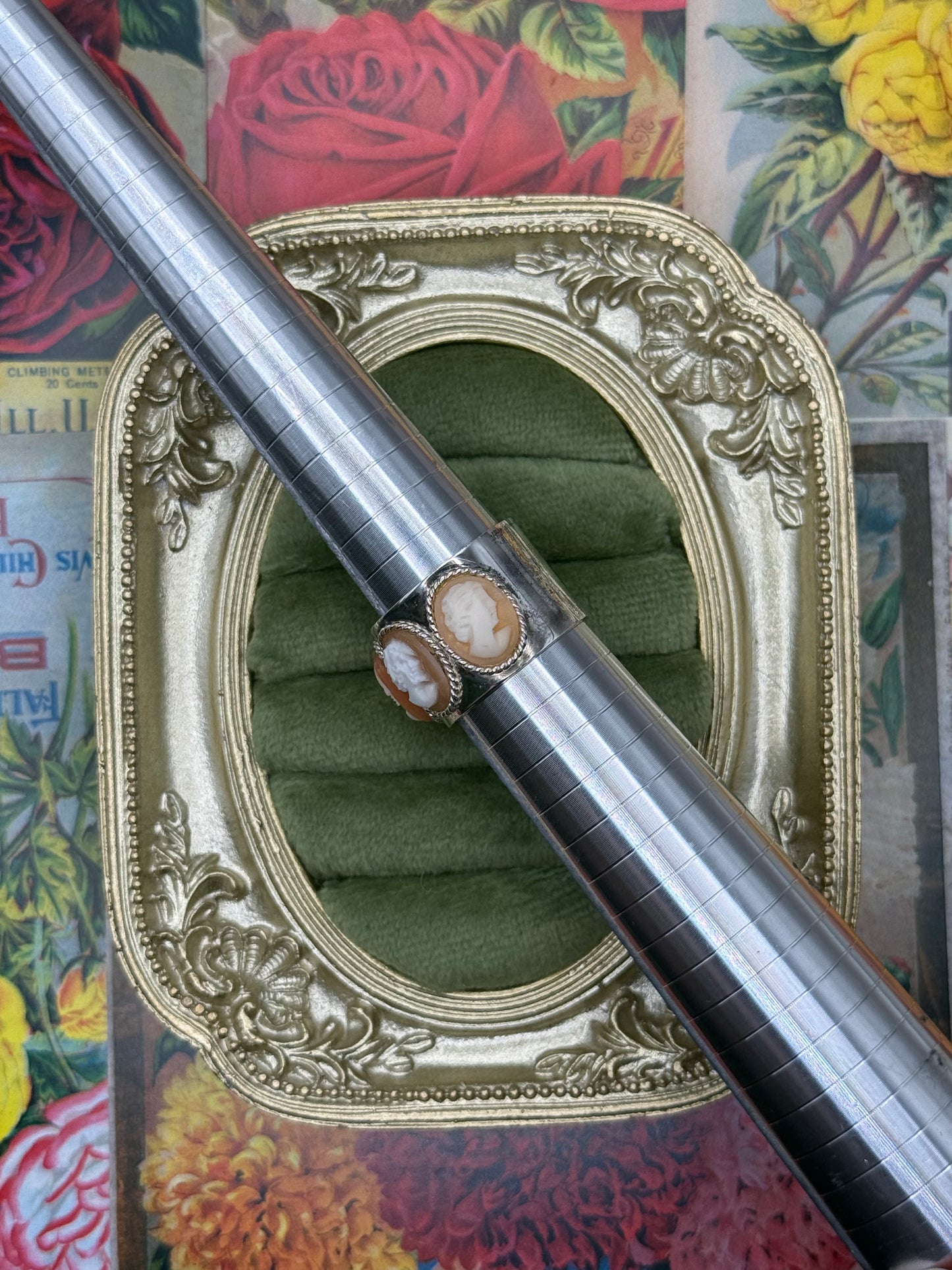 Vintage Sterling Silver Cameo Cigar Band Ring Size 9