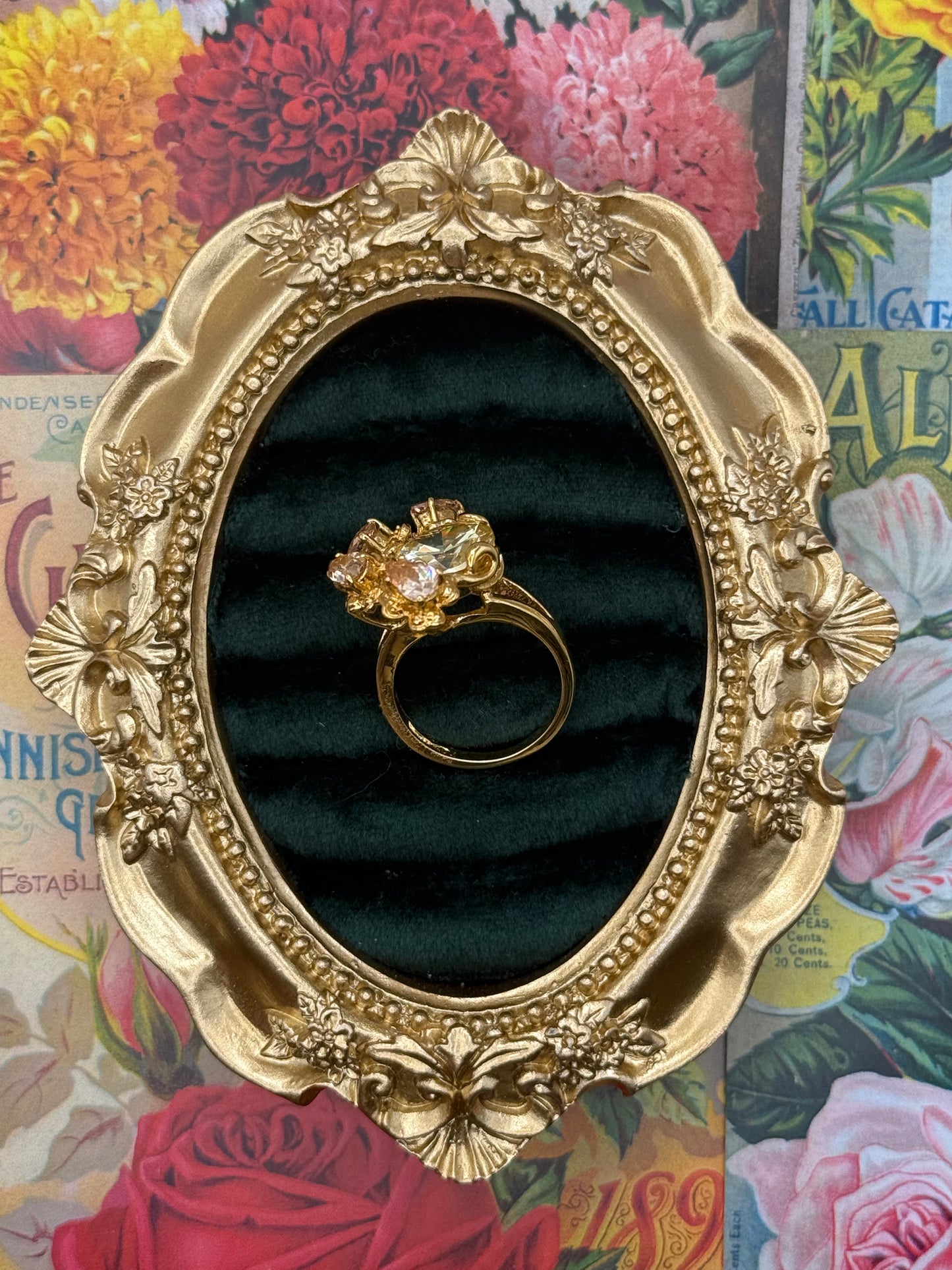 Vintage Gold Tone Old Stock Ring Size 8