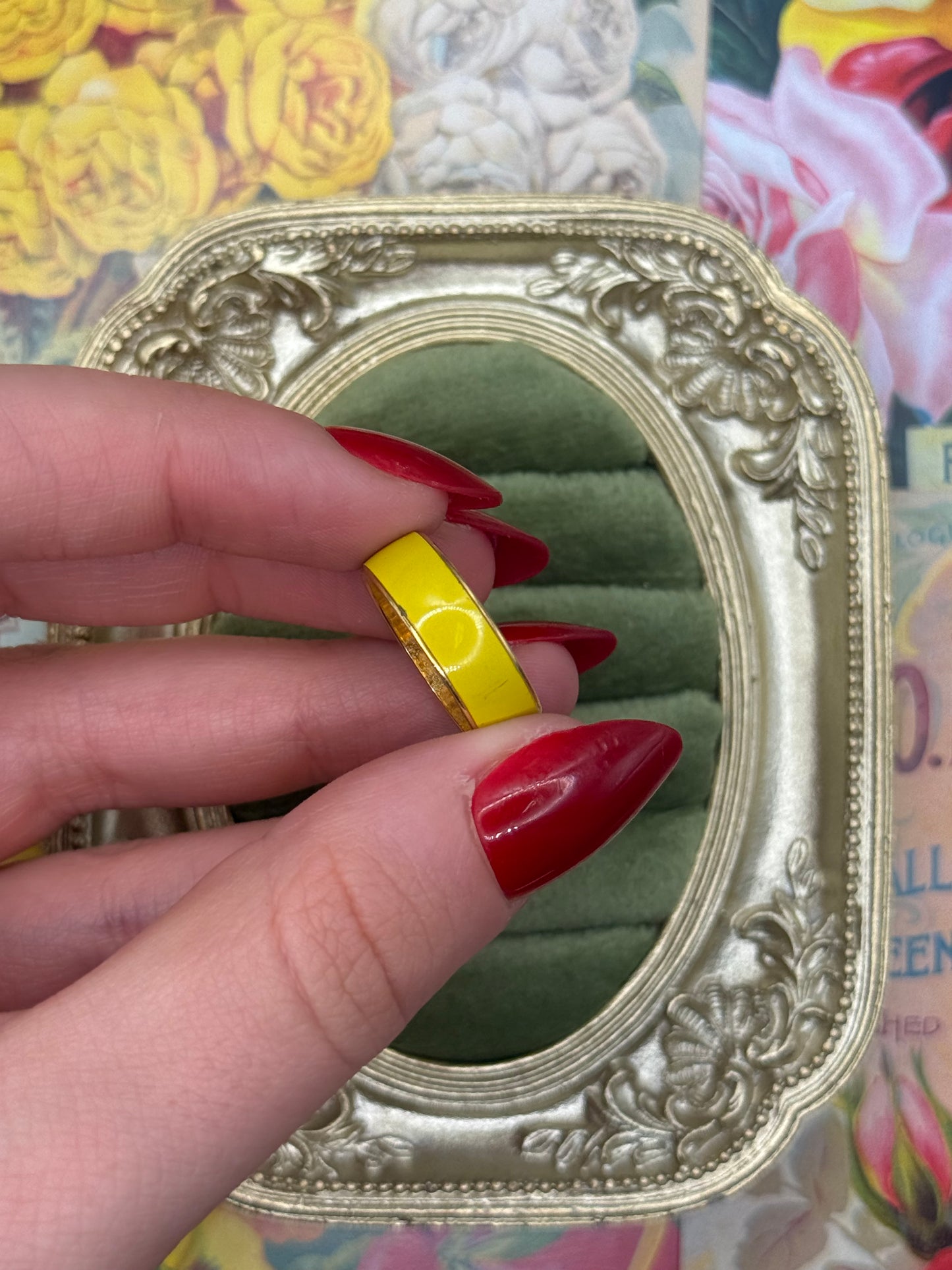 Vintage Gold Tone Enameled Yellow Ring Size 8