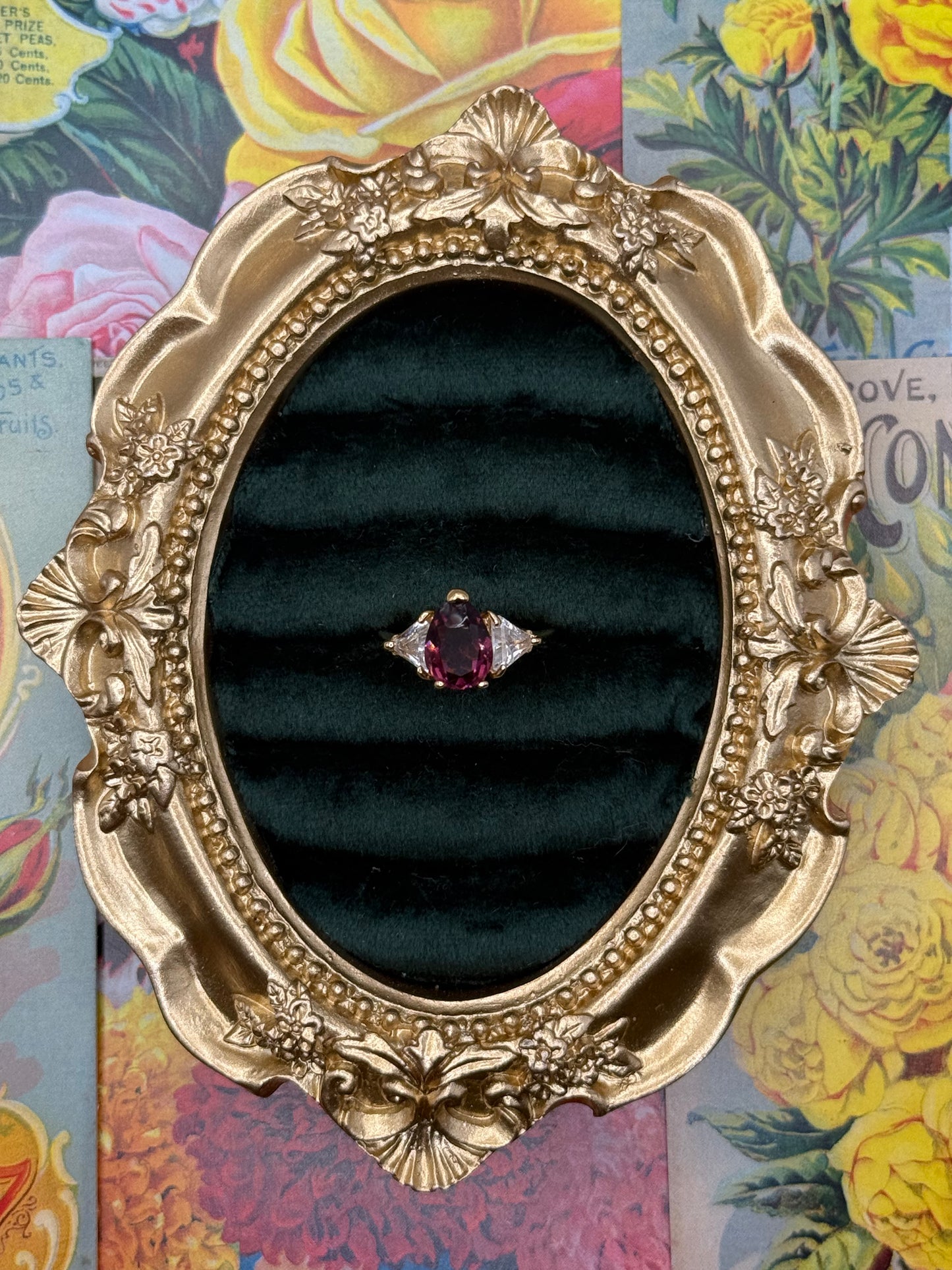 Vintage Gold Tone Purple Ring Size 7 - Read Description