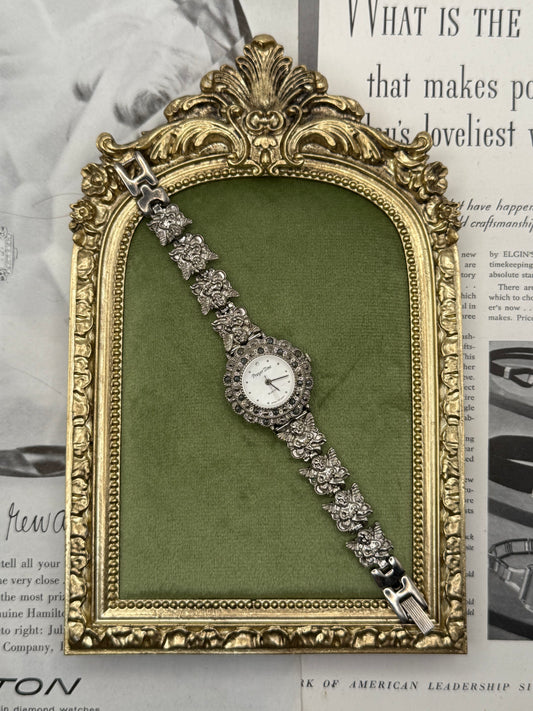 Working Vintage Silver Tone Cherub Watch