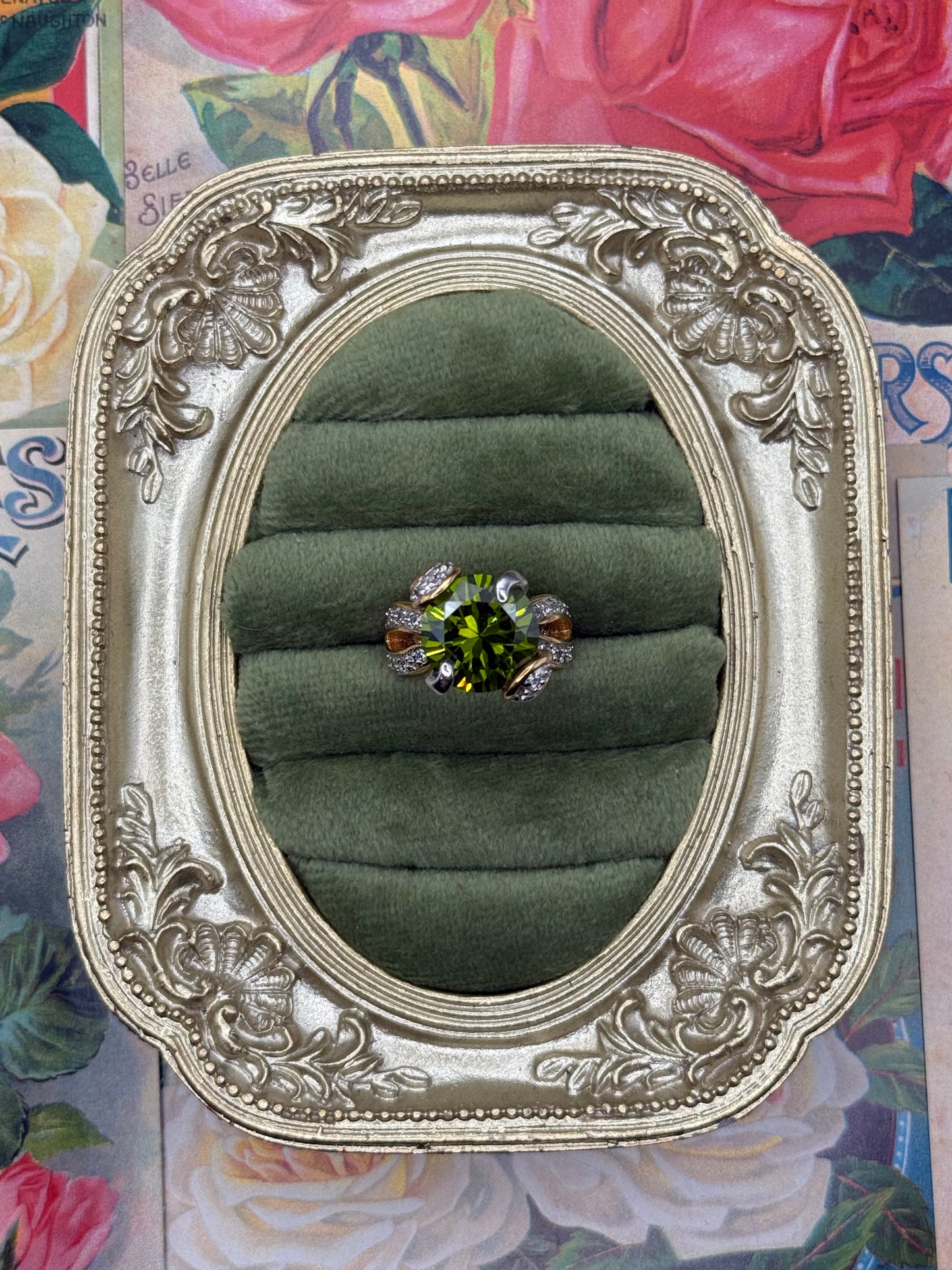 Vintage Gold Tone Old Stock Gemstone Ring Size 5