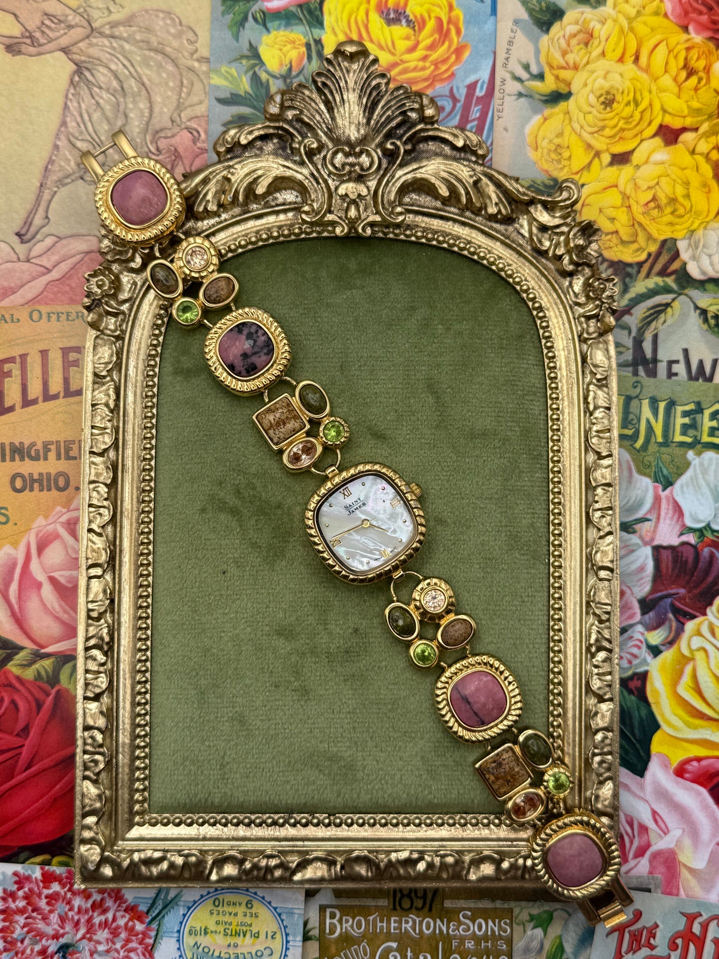 Working Vintage Gold Tone Gemstone Watch