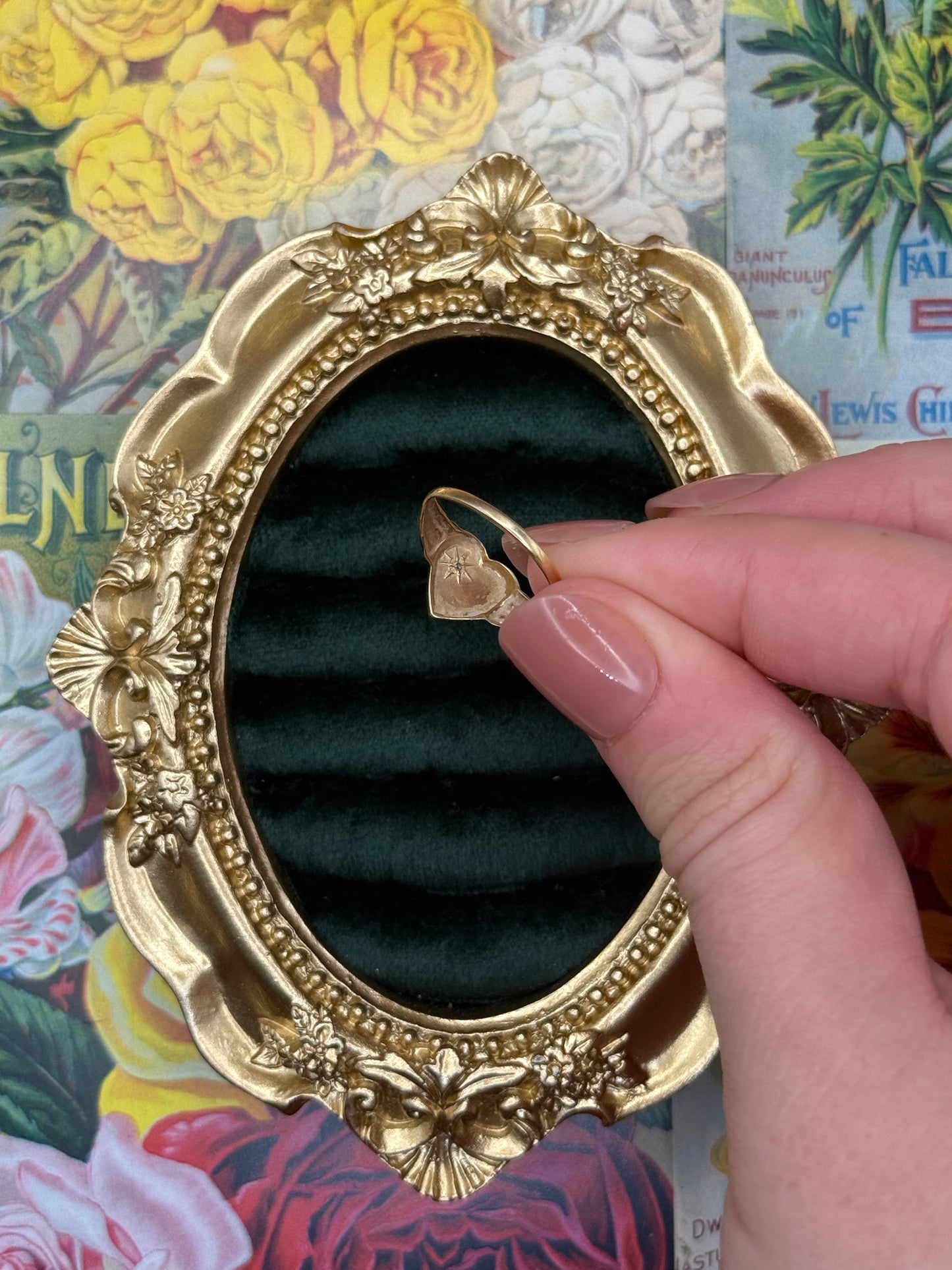 10k Gold Heart Signet Ring Size 6