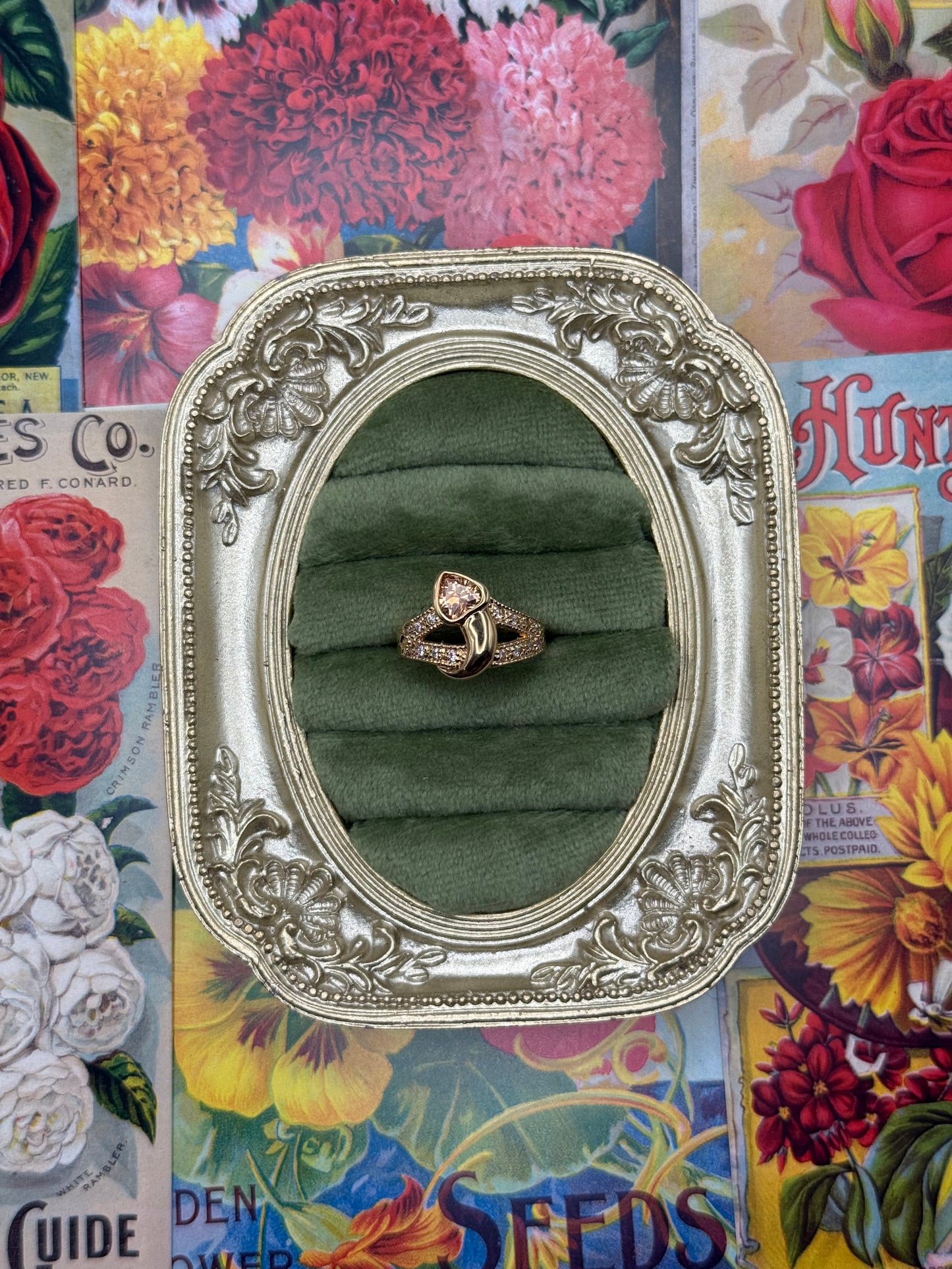 Vintage Gold Tone Old Stock Ring Size 7