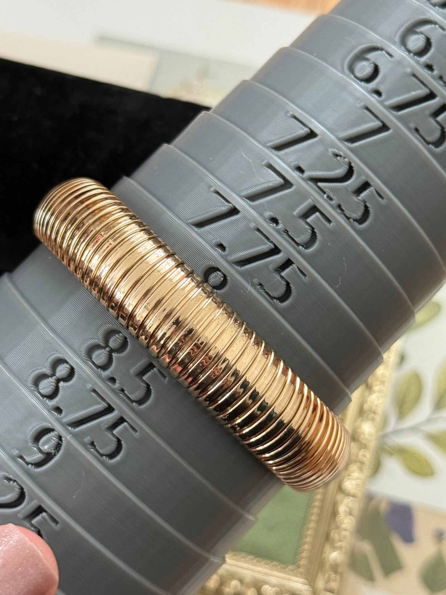 Vintage Gold Tone Chunky Bangle