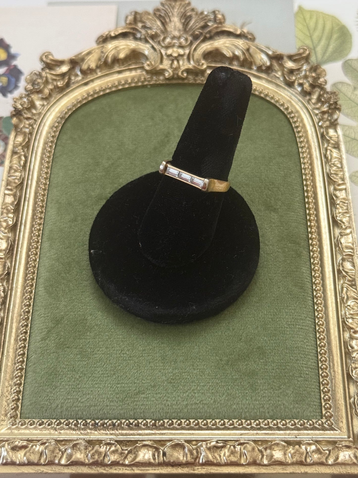 Vintage Gold Tone Avon Baguette Horseshoe Ring Size 7